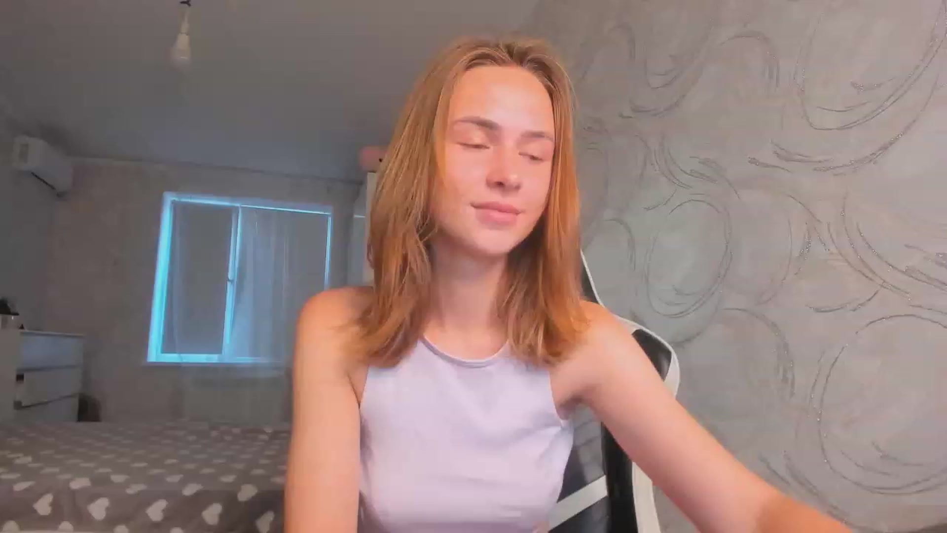 Gallery image thumbnail from Jumphigherr's myfreecams stream on, 08/31/2023, 15:32 image 7 of 20