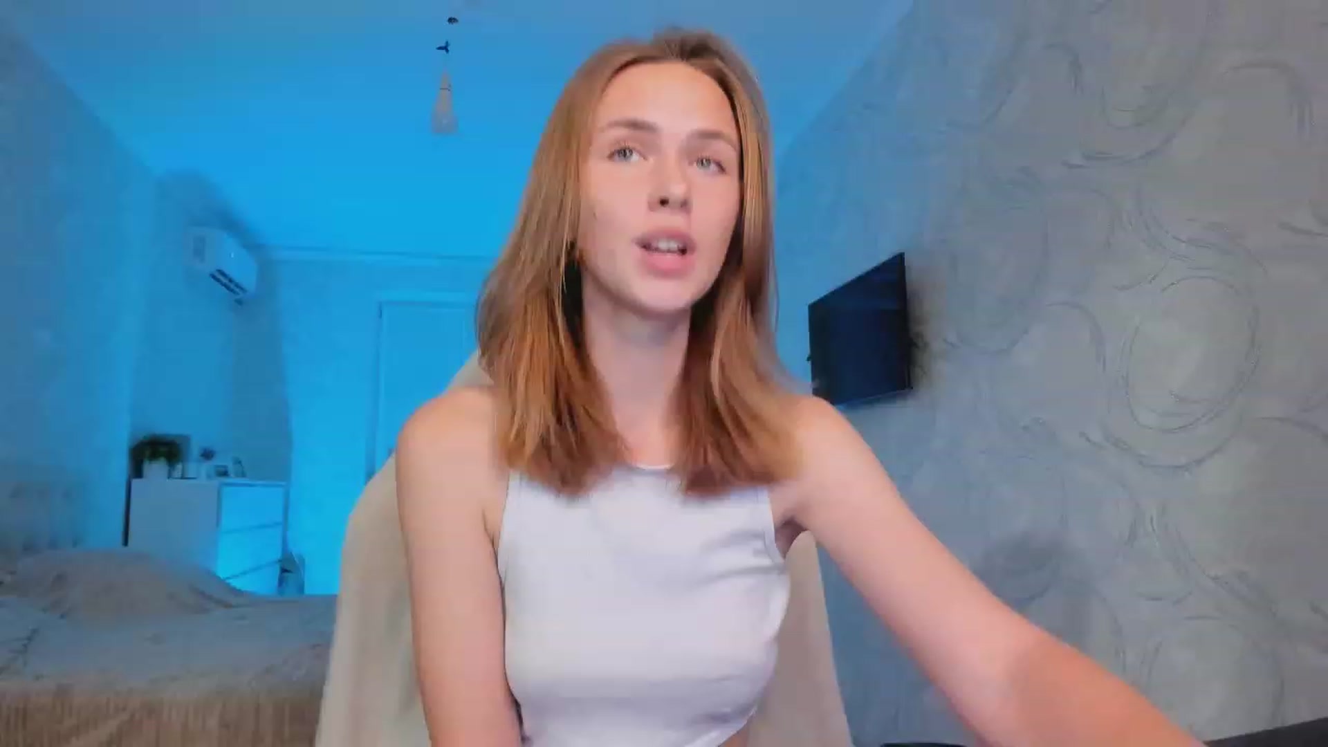 Gallery image thumbnail from Jumphigherr's myfreecams stream on, 09/18/2023, 17:08 image 2 of 20