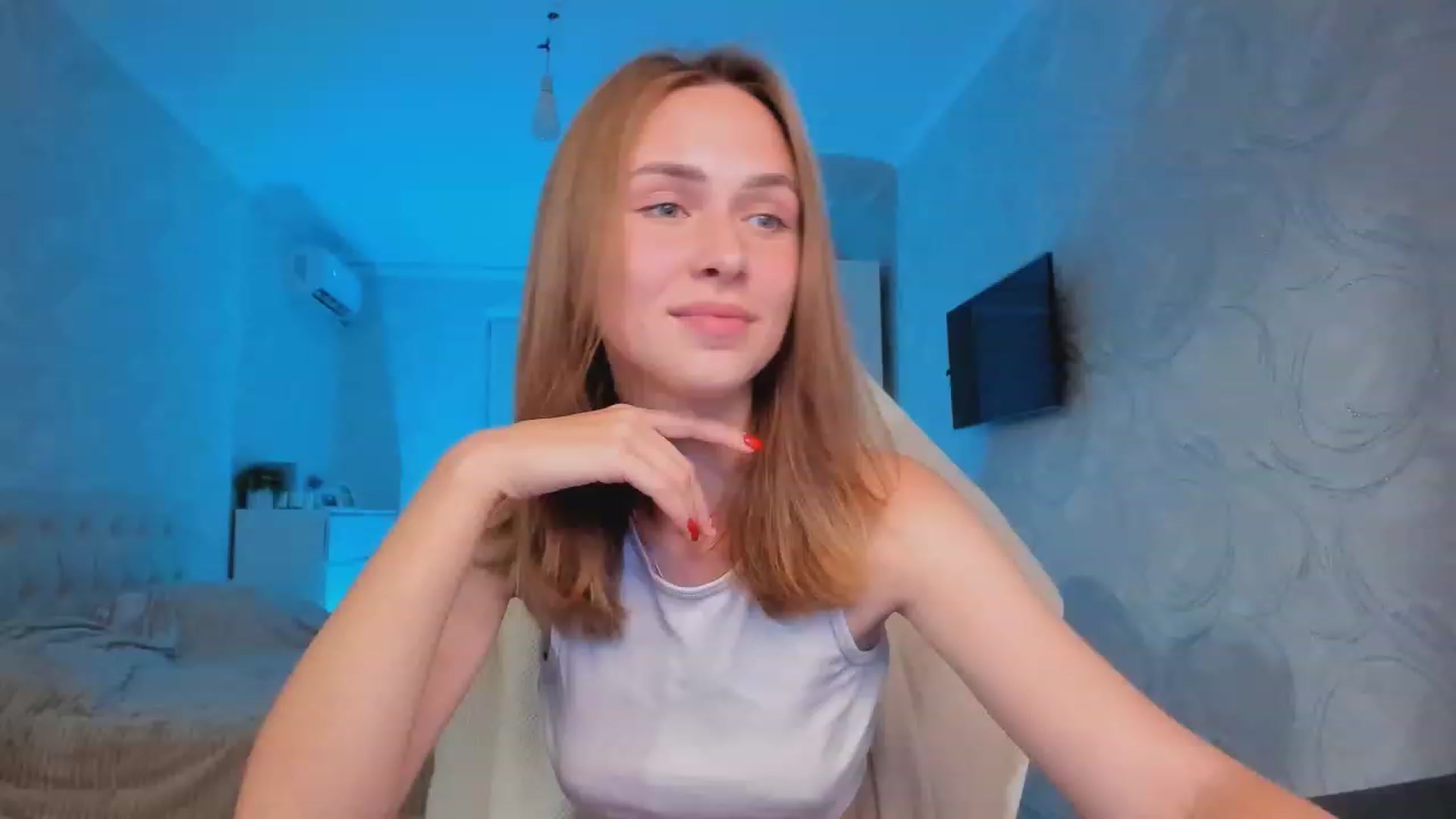 Gallery image thumbnail from Jumphigherr's myfreecams stream on, 09/18/2023, 18:00 image 18 of 20