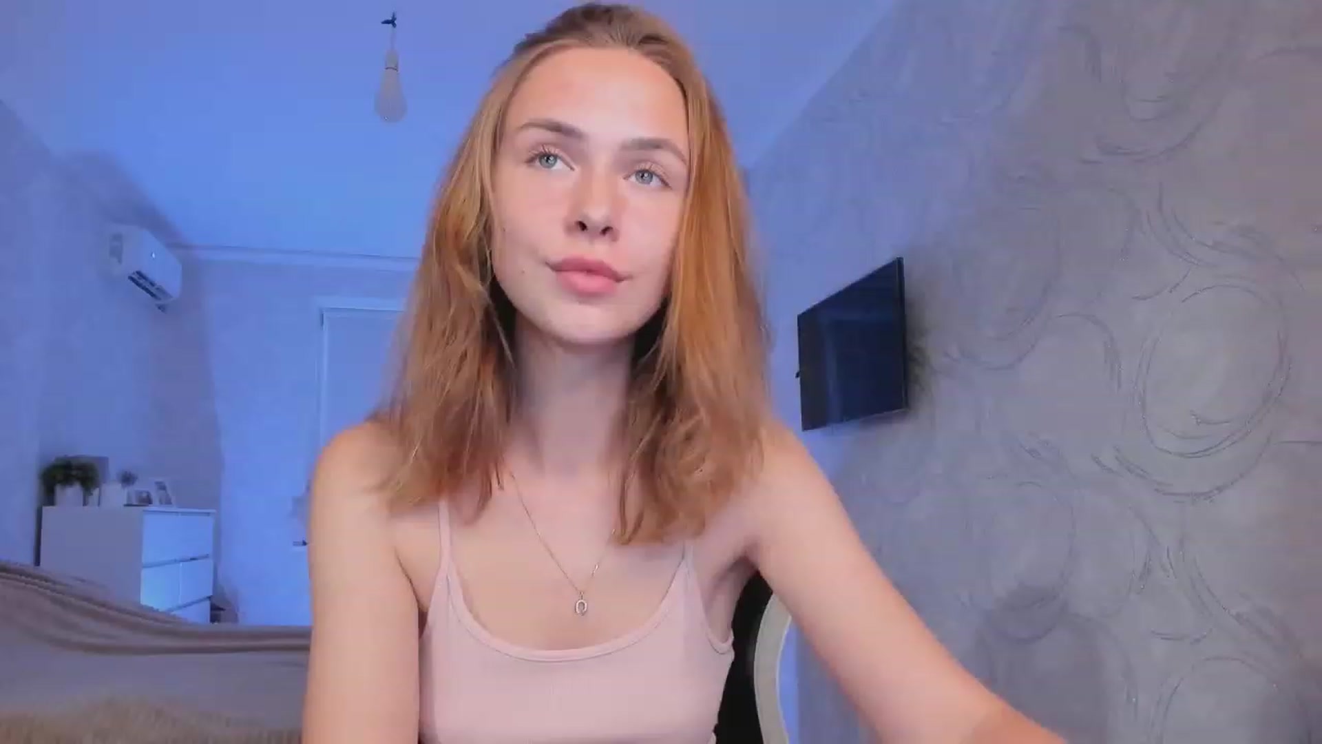 Gallery image thumbnail from Jumphigherr's myfreecams stream on, 09/24/2023, 14:50 image 5 of 20