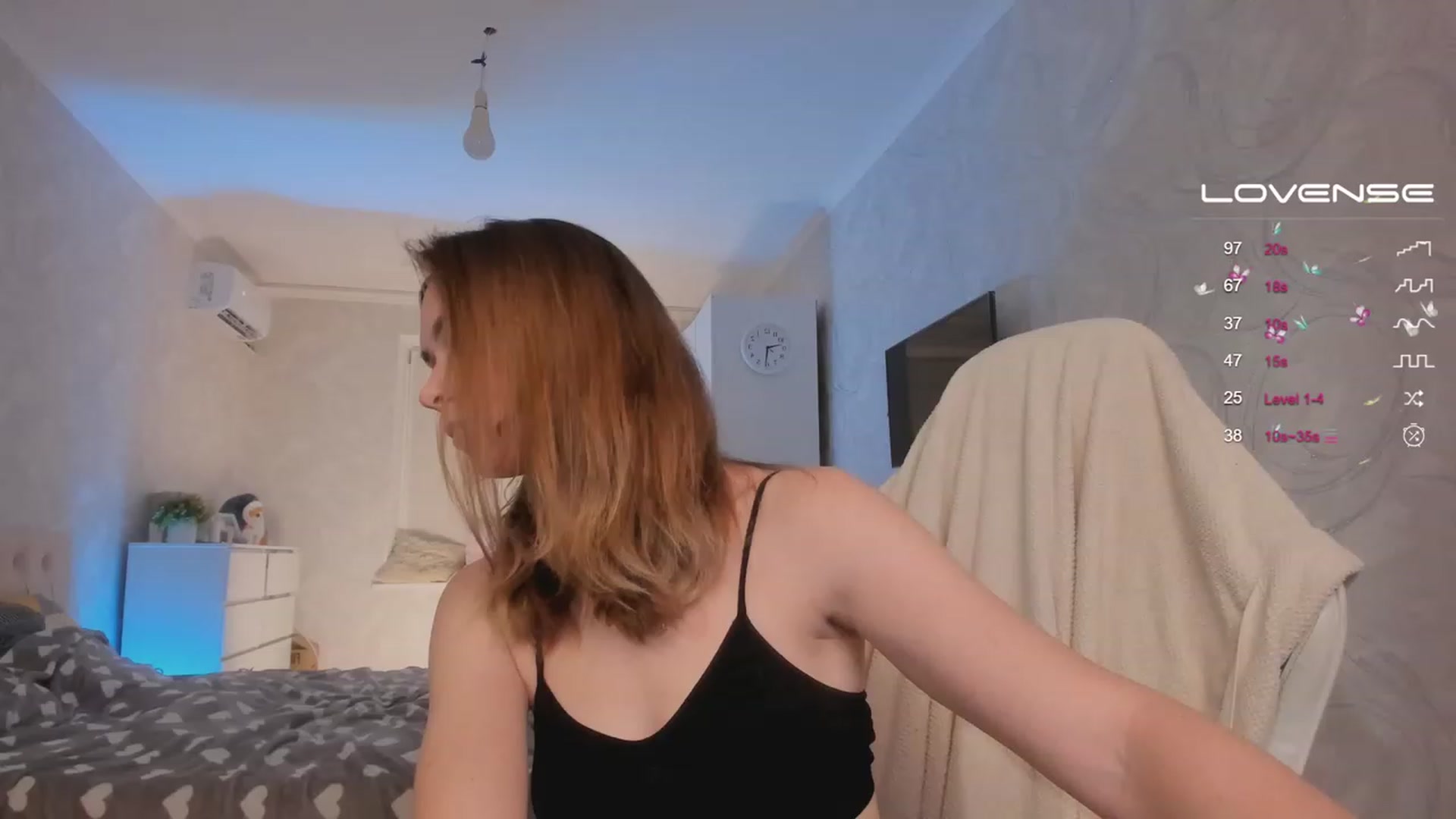 Gallery image thumbnail from Jumphigherr's myfreecams stream on, 11/21/2023, 19:36 image 4 of 20