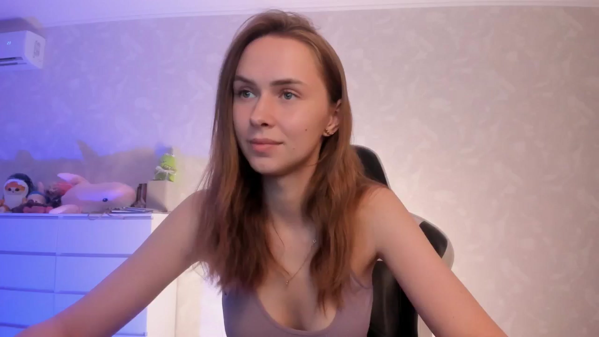 Gallery image thumbnail from Jumphigherr's myfreecams stream on, 06/27/2024, 19:08 image 13 of 20