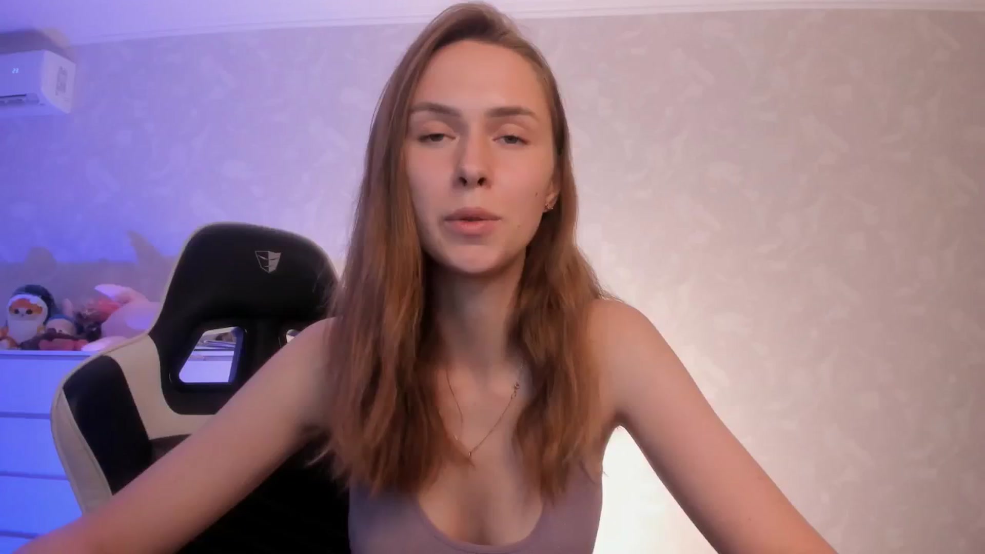 Gallery image thumbnail from Jumphigherr's myfreecams stream on, 06/27/2024, 19:08 image 16 of 20