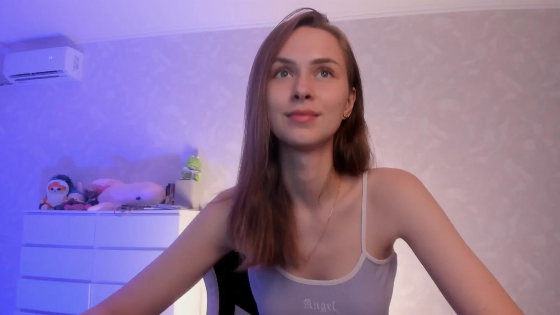 Gallery image thumbnail from Jumphigherr's myfreecams stream on, 07/04/2024, 17:41 image 9 of 20