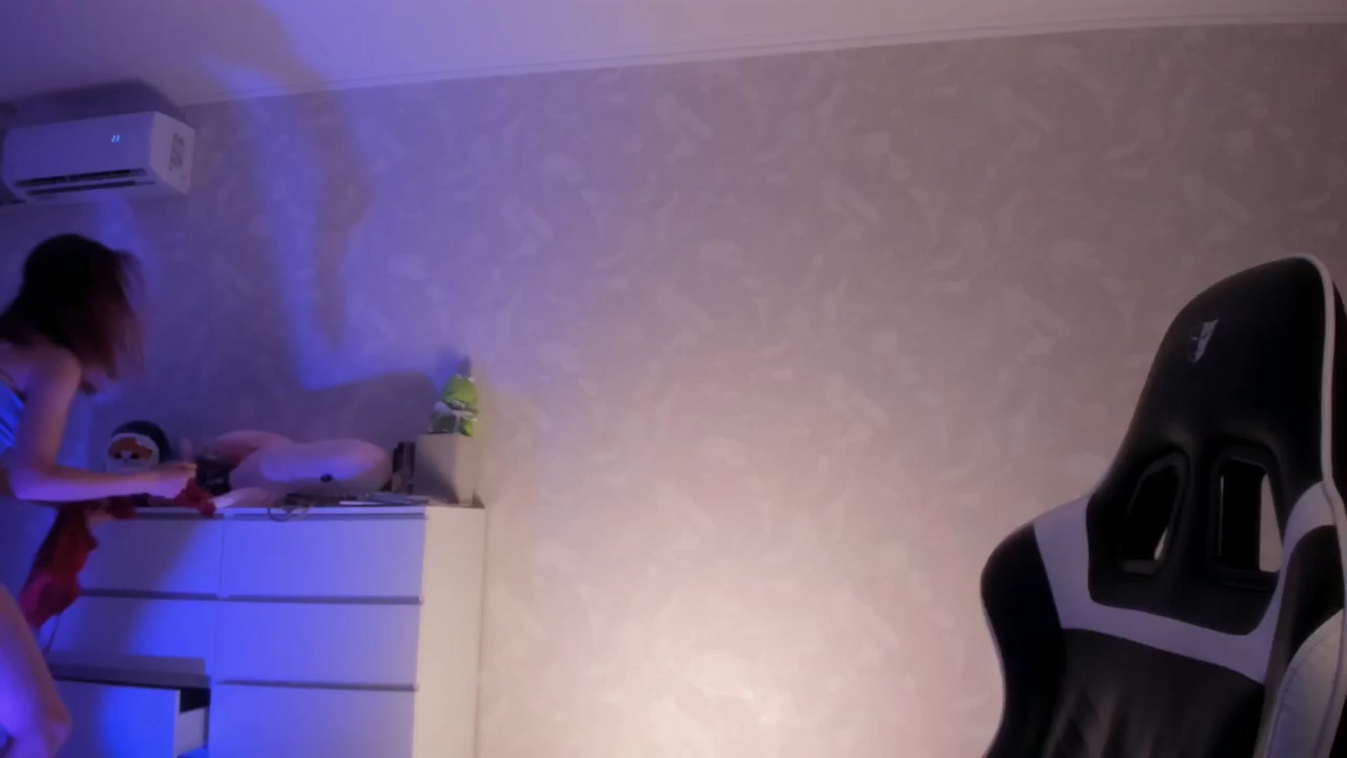 Gallery image thumbnail from Jumphigherr's myfreecams stream on, 07/04/2024, 17:41 image 11 of 20