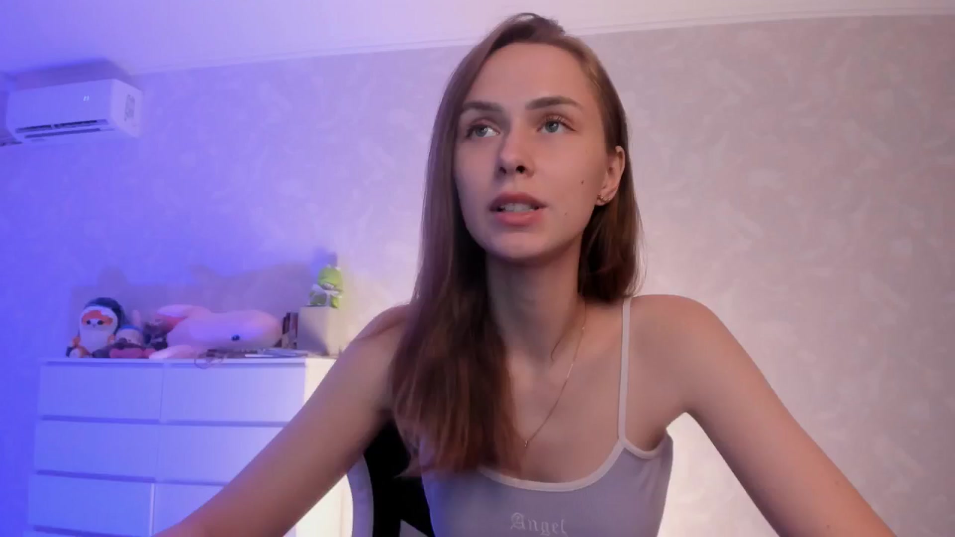 Gallery image thumbnail from Jumphigherr's myfreecams stream on, 07/04/2024, 17:41 image 8 of 20