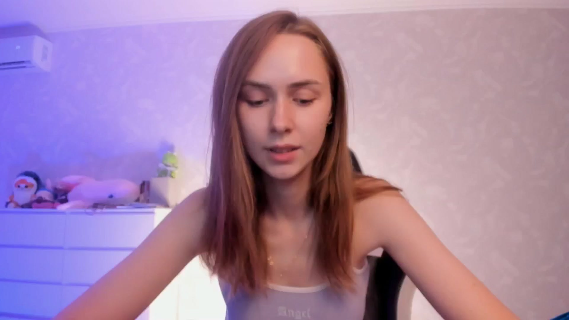 Gallery image thumbnail from Jumphigherr's myfreecams stream on, 07/04/2024, 18:25 image 6 of 20