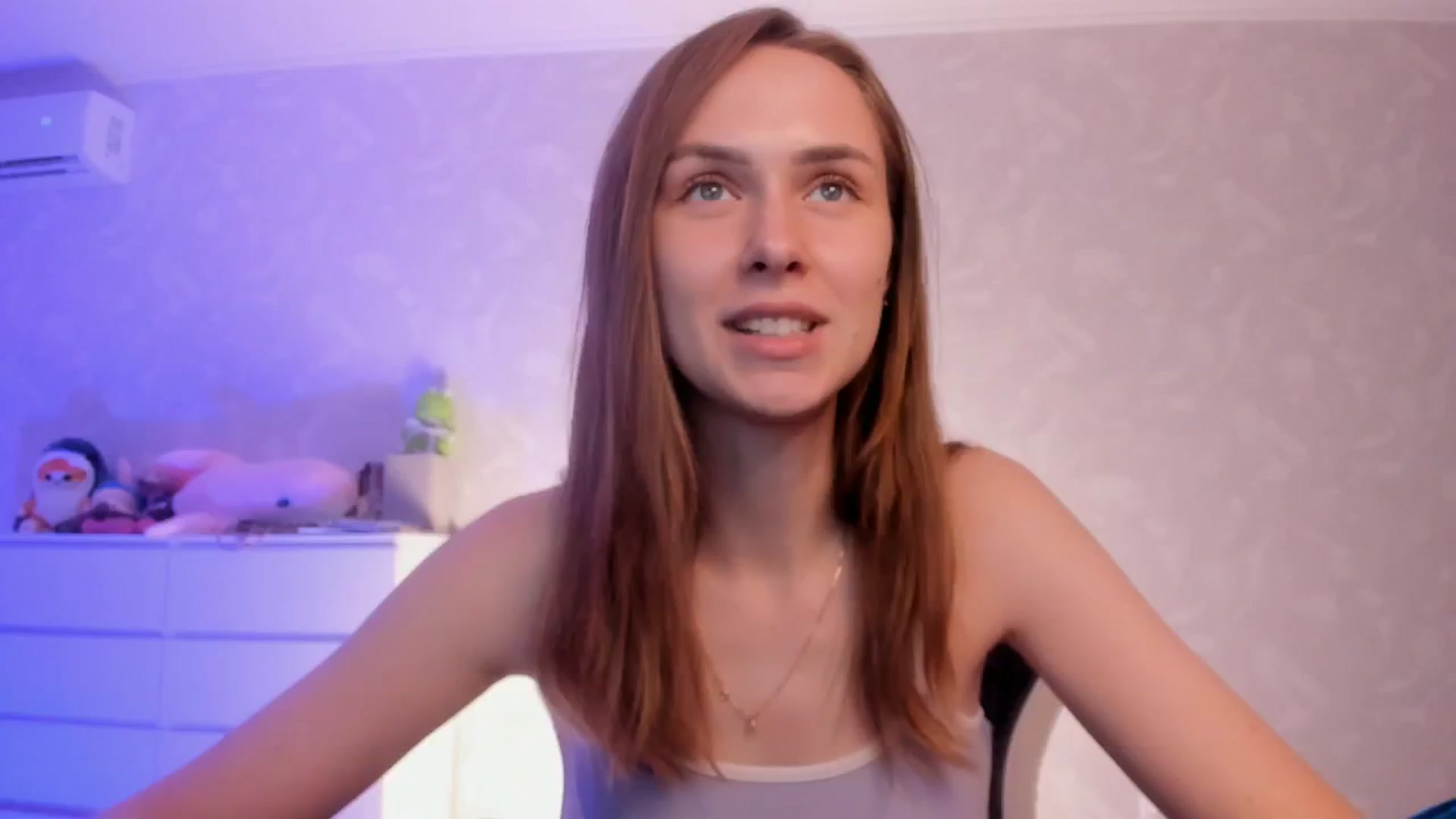 Gallery image thumbnail from Jumphigherr's myfreecams stream on, 07/04/2024, 18:25 image 4 of 20