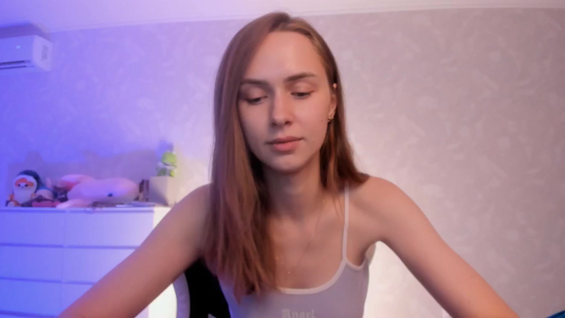 Gallery image thumbnail from Jumphigherr's myfreecams stream on, 07/04/2024, 18:25 image 20 of 20