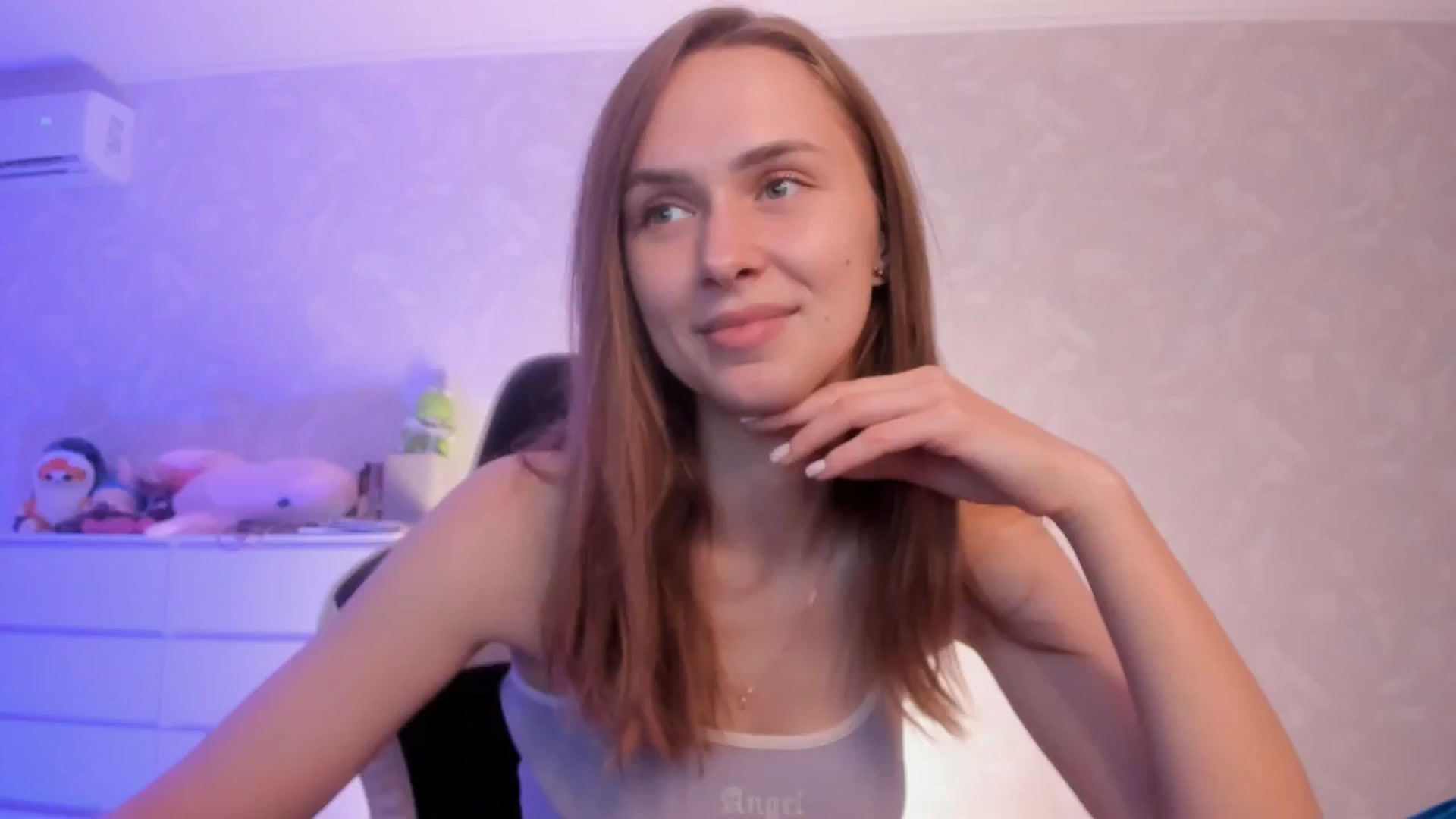 Gallery image thumbnail from Jumphigherr's myfreecams stream on, 07/04/2024, 18:25 image 8 of 20