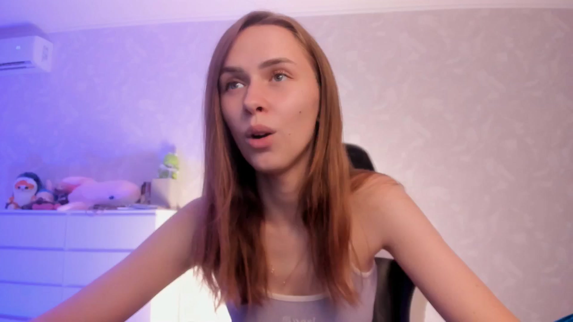 Gallery image thumbnail from Jumphigherr's myfreecams stream on, 07/04/2024, 18:25 image 15 of 20