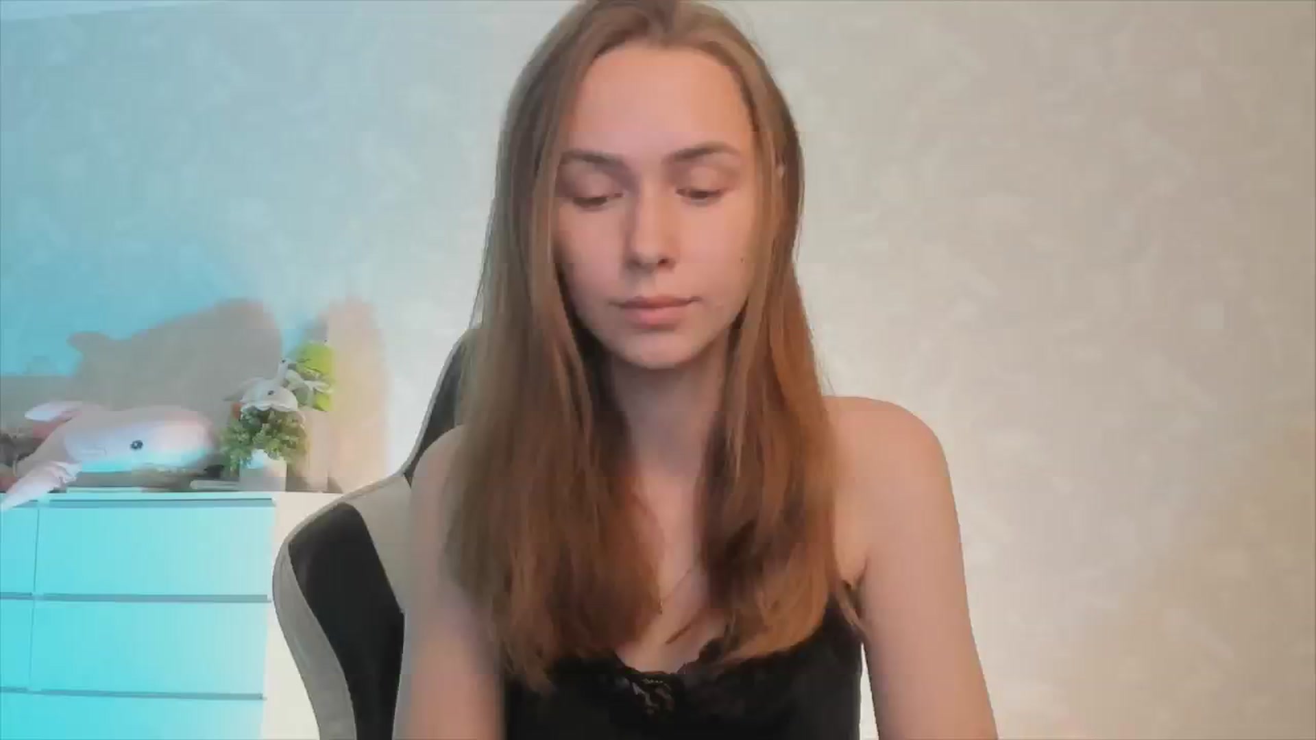 Gallery image thumbnail from Jumphigherr's myfreecams stream on, 08/11/2024, 14:36 image 4 of 20