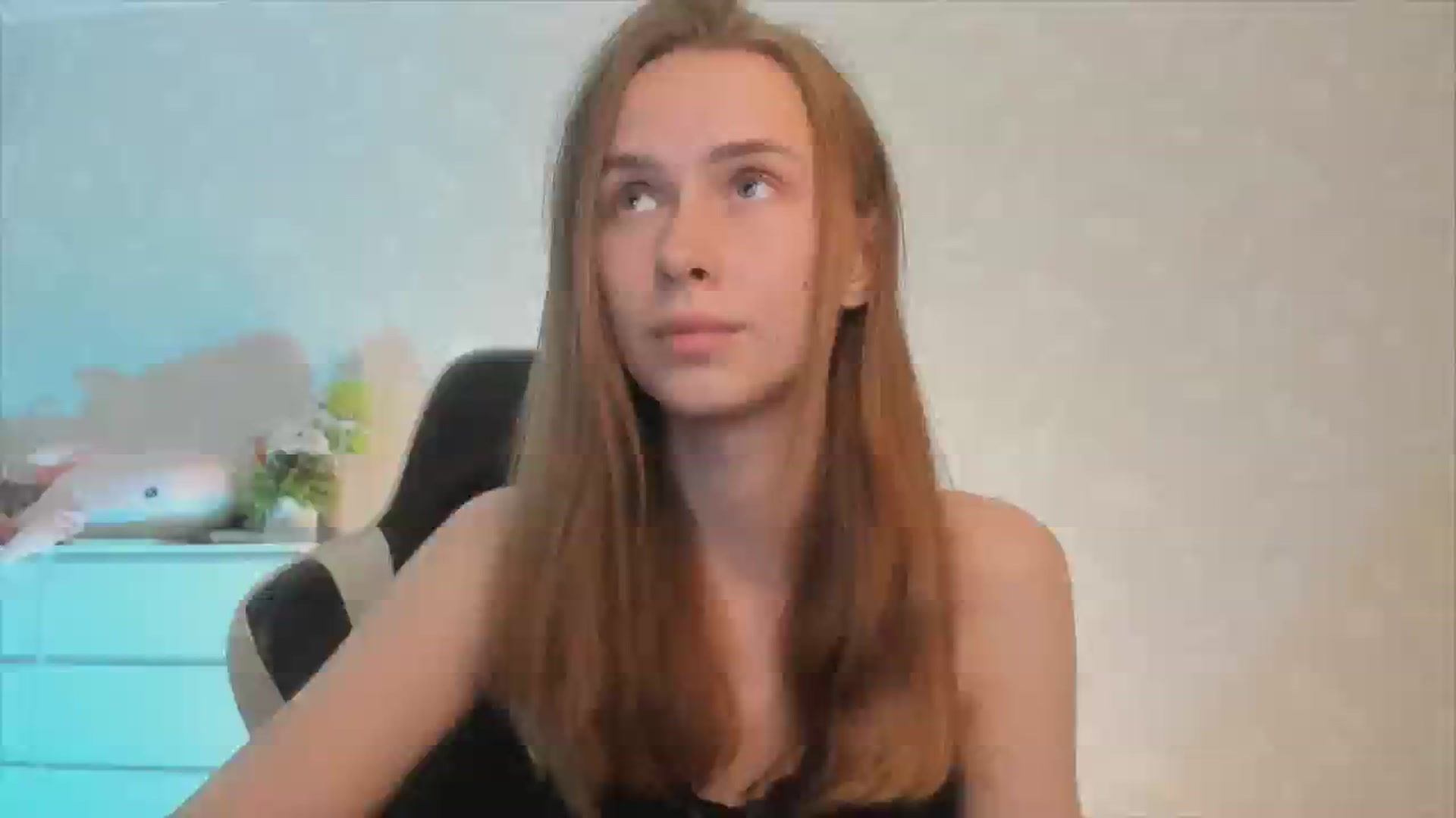 Gallery image thumbnail from Jumphigherr's myfreecams stream on, 08/11/2024, 14:36 image 12 of 20