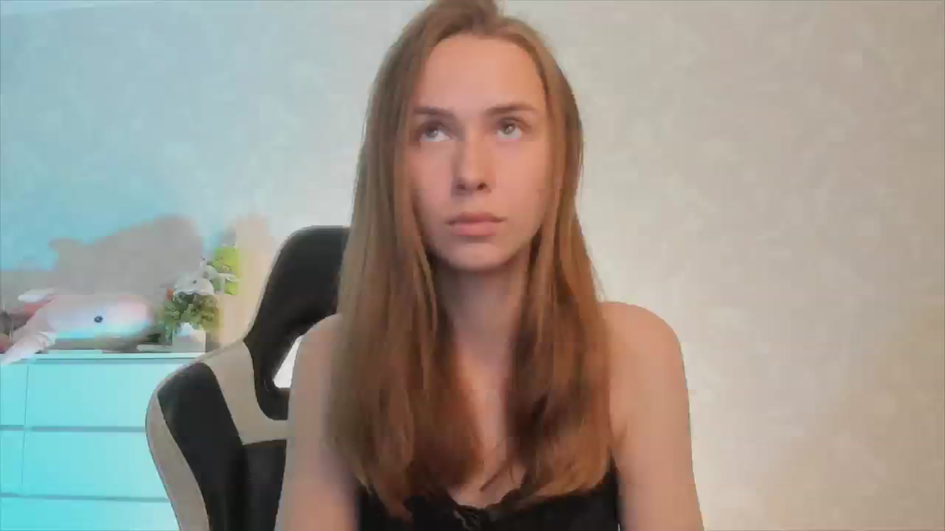 Gallery image thumbnail from Jumphigherr's myfreecams stream on, 08/11/2024, 14:36 image 18 of 20