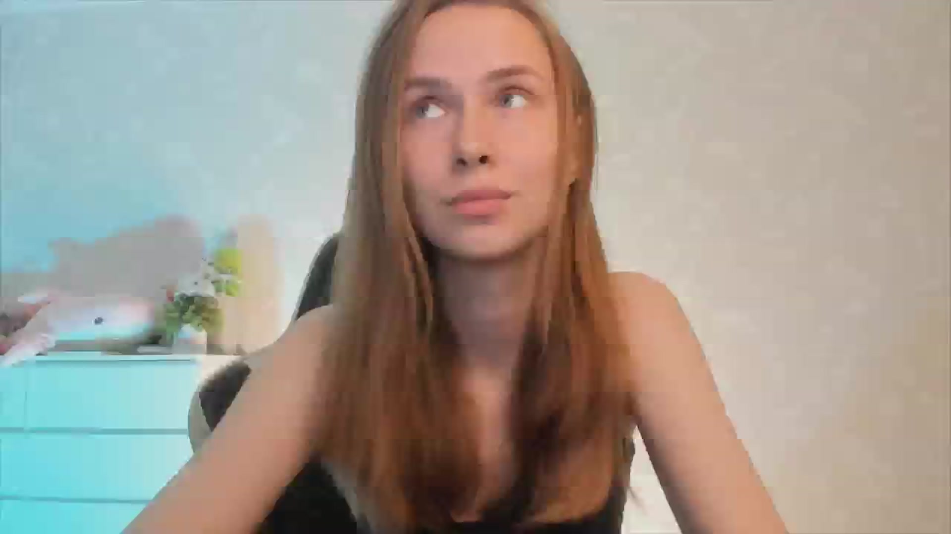 Gallery image thumbnail from Jumphigherr's myfreecams stream on, 08/11/2024, 14:36 image 1 of 20