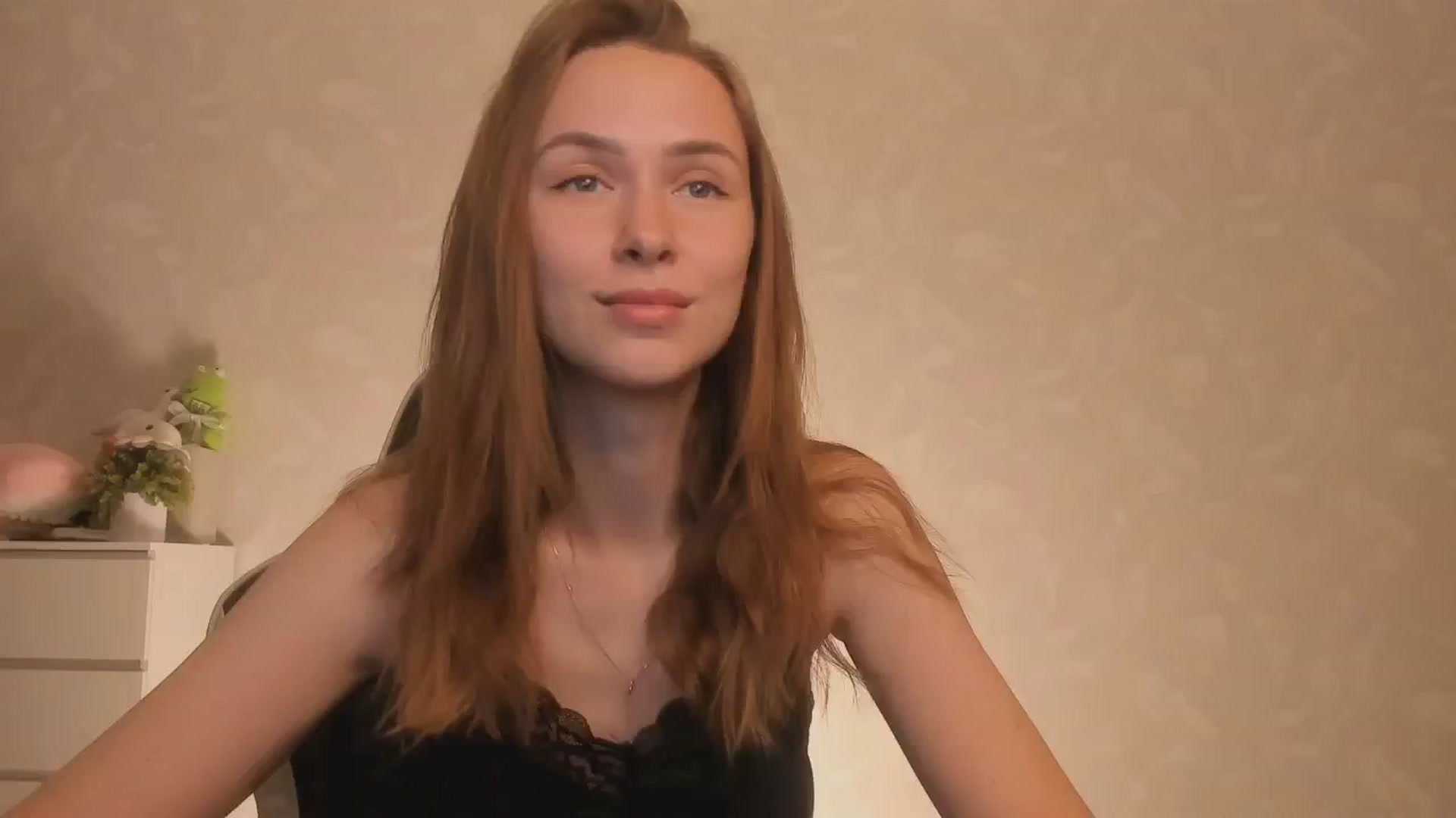 Gallery image thumbnail from Jumphigherr's myfreecams stream on, 08/17/2024, 17:16 image 9 of 20