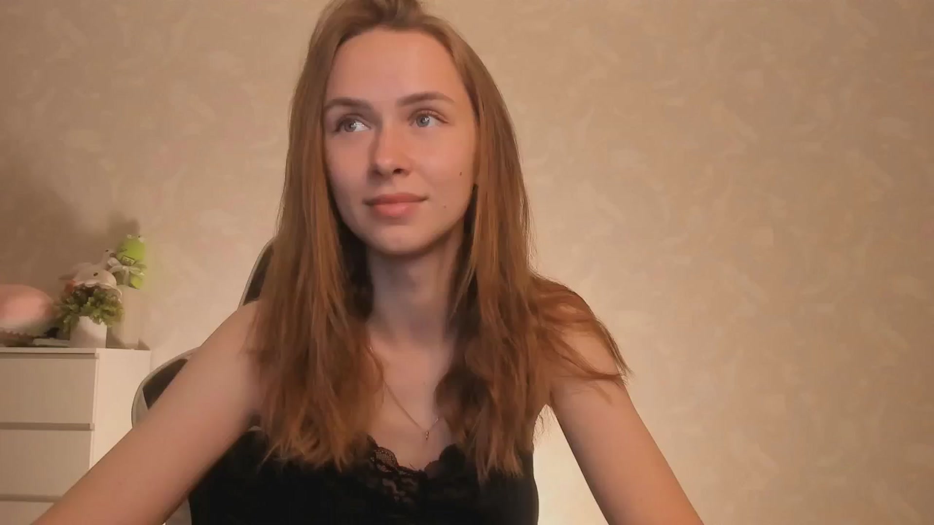 Gallery image thumbnail from Jumphigherr's myfreecams stream on, 08/17/2024, 17:16 image 8 of 20