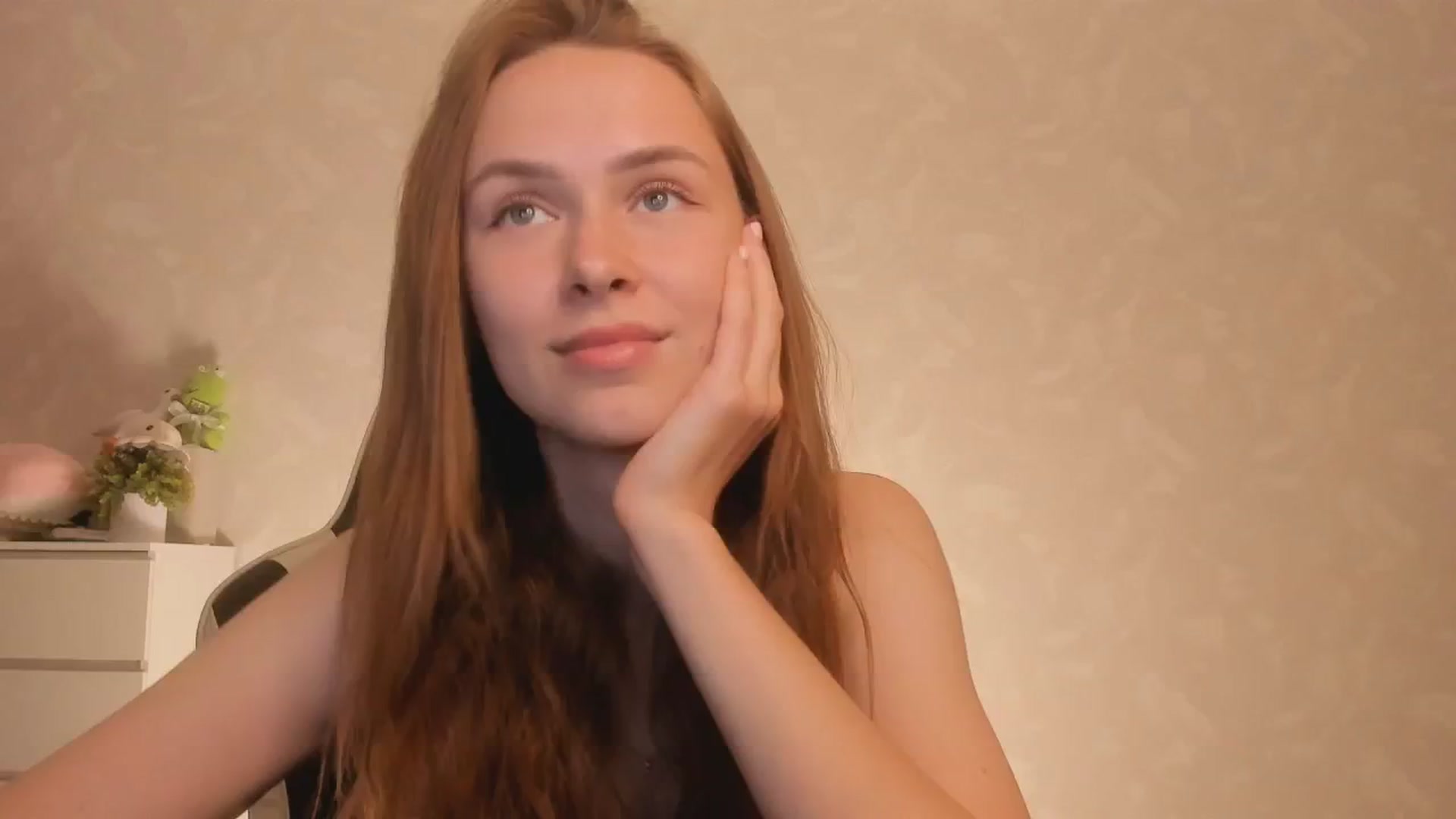 Gallery image thumbnail from Jumphigherr's myfreecams stream on, 08/17/2024, 17:16 image 2 of 20