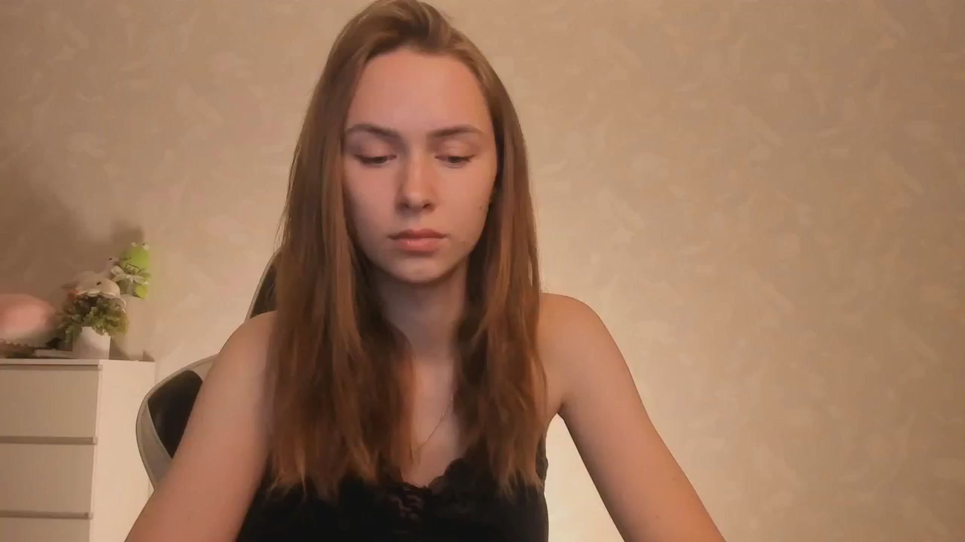 Gallery image thumbnail from Jumphigherr's myfreecams stream on, 08/17/2024, 17:16 image 14 of 20