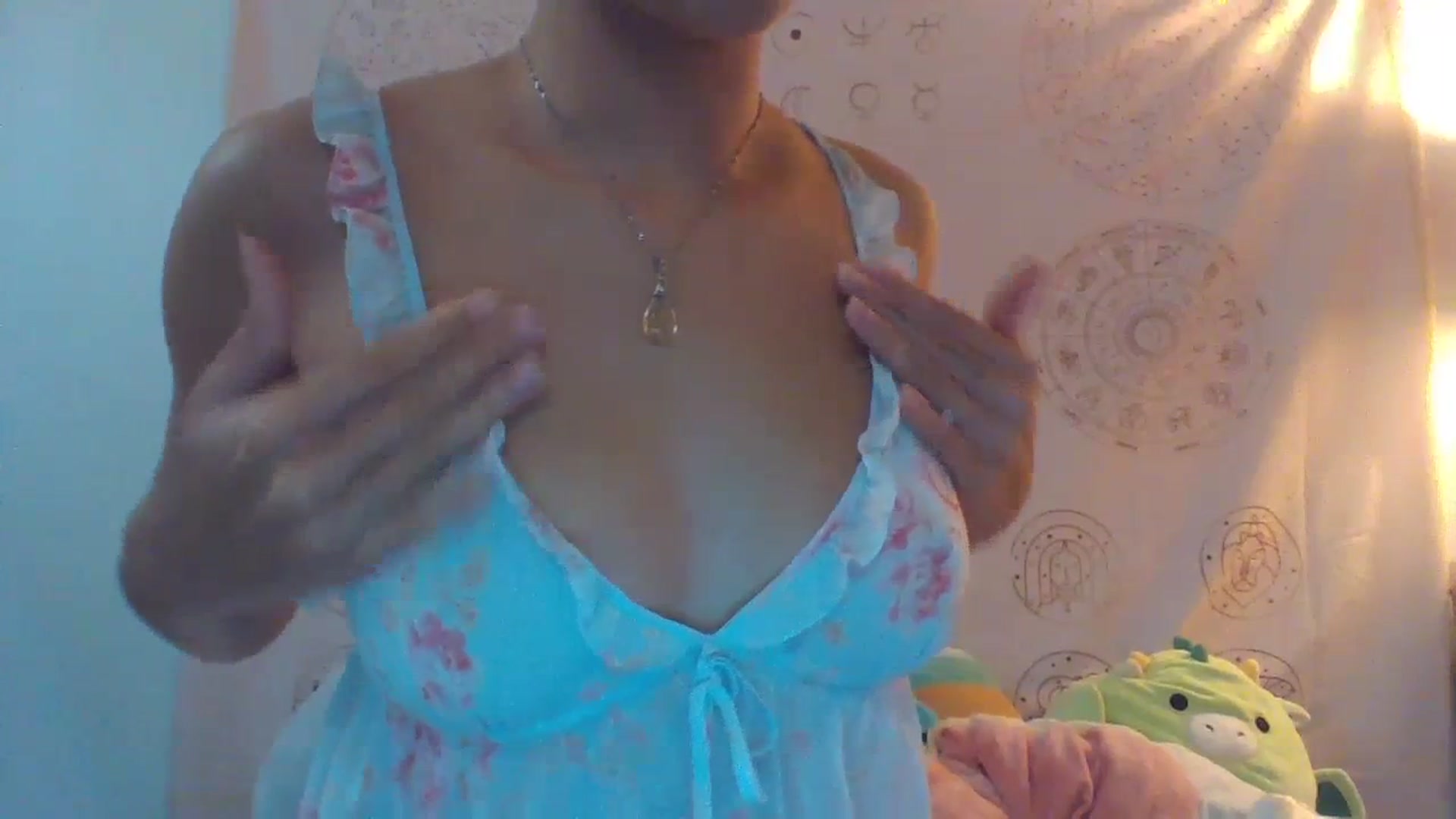 Gallery image thumbnail from June_More's myfreecams stream on, 06/28/2023, 16:49 image 20 of 20