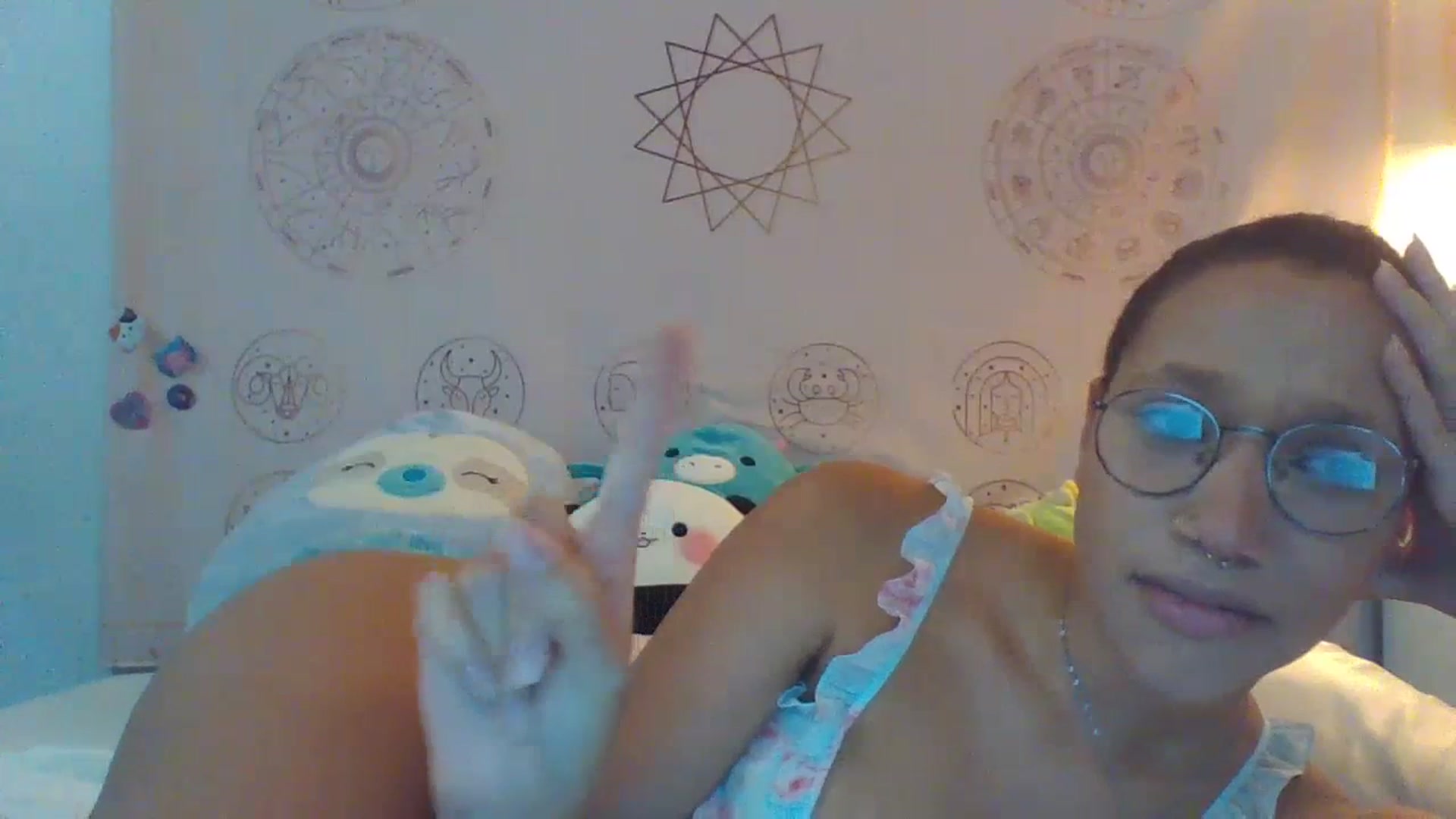 Gallery image thumbnail from June_More's myfreecams stream on, 06/28/2023, 16:49 image 10 of 20
