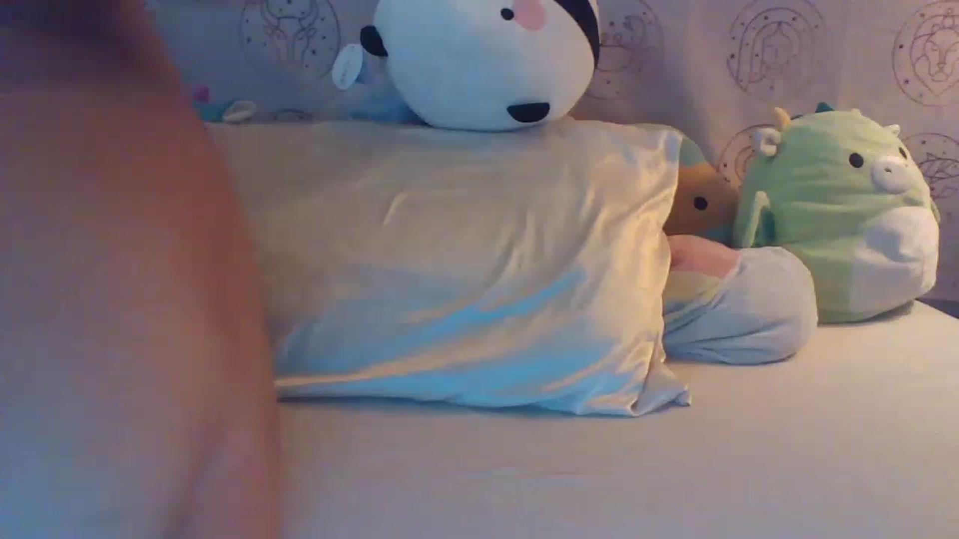 Gallery image thumbnail from June_More's myfreecams stream on, 06/28/2023, 22:01 image 7 of 20