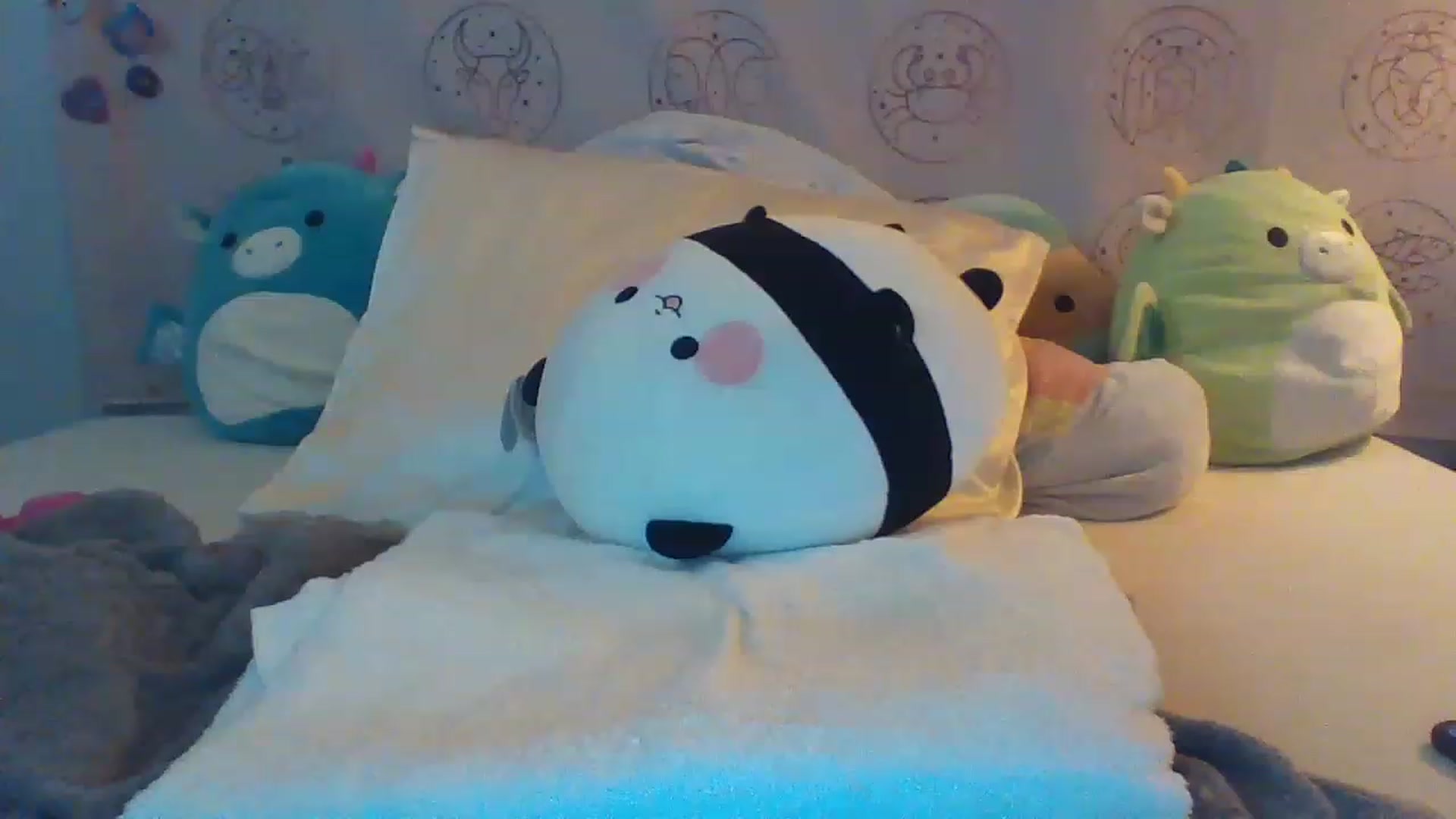 Gallery image thumbnail from June_More's myfreecams stream on, 06/28/2023, 22:01 image 5 of 20