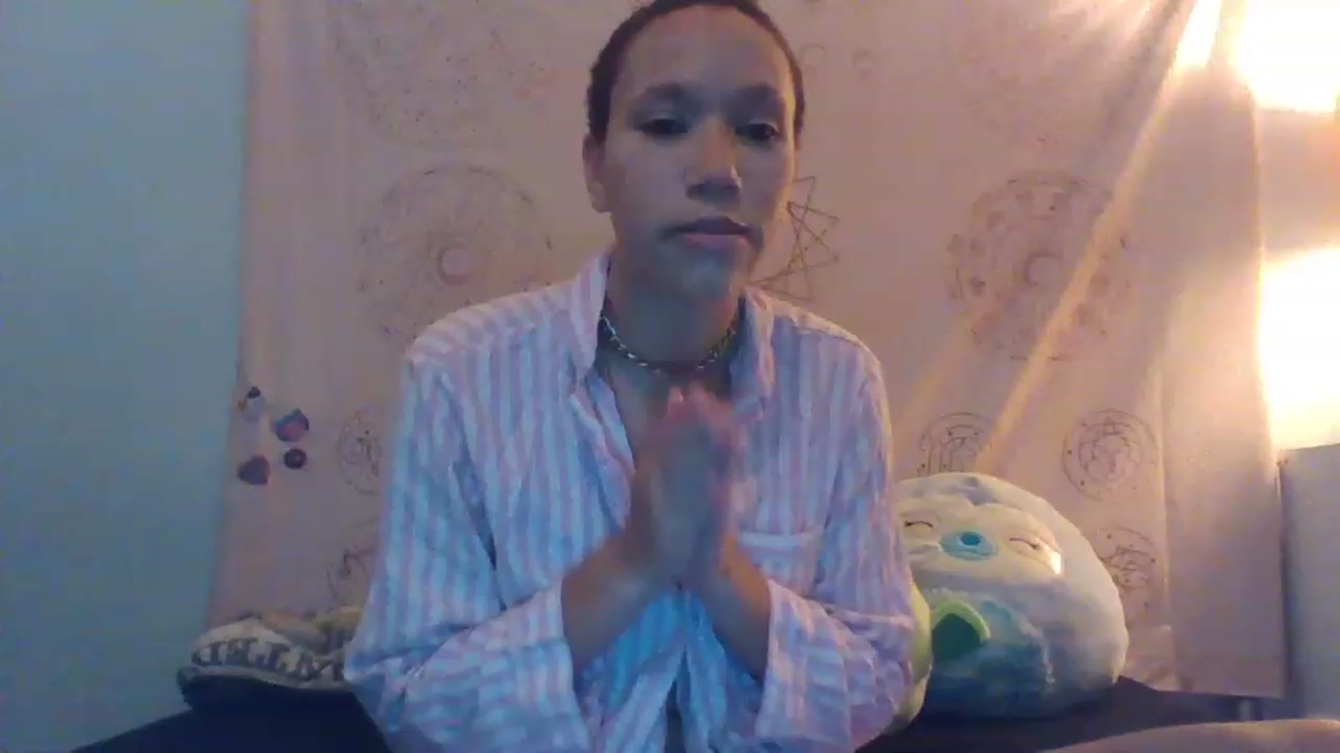 Gallery image thumbnail from June_More's myfreecams stream on, 06/29/2023, 22:04 image 1 of 20