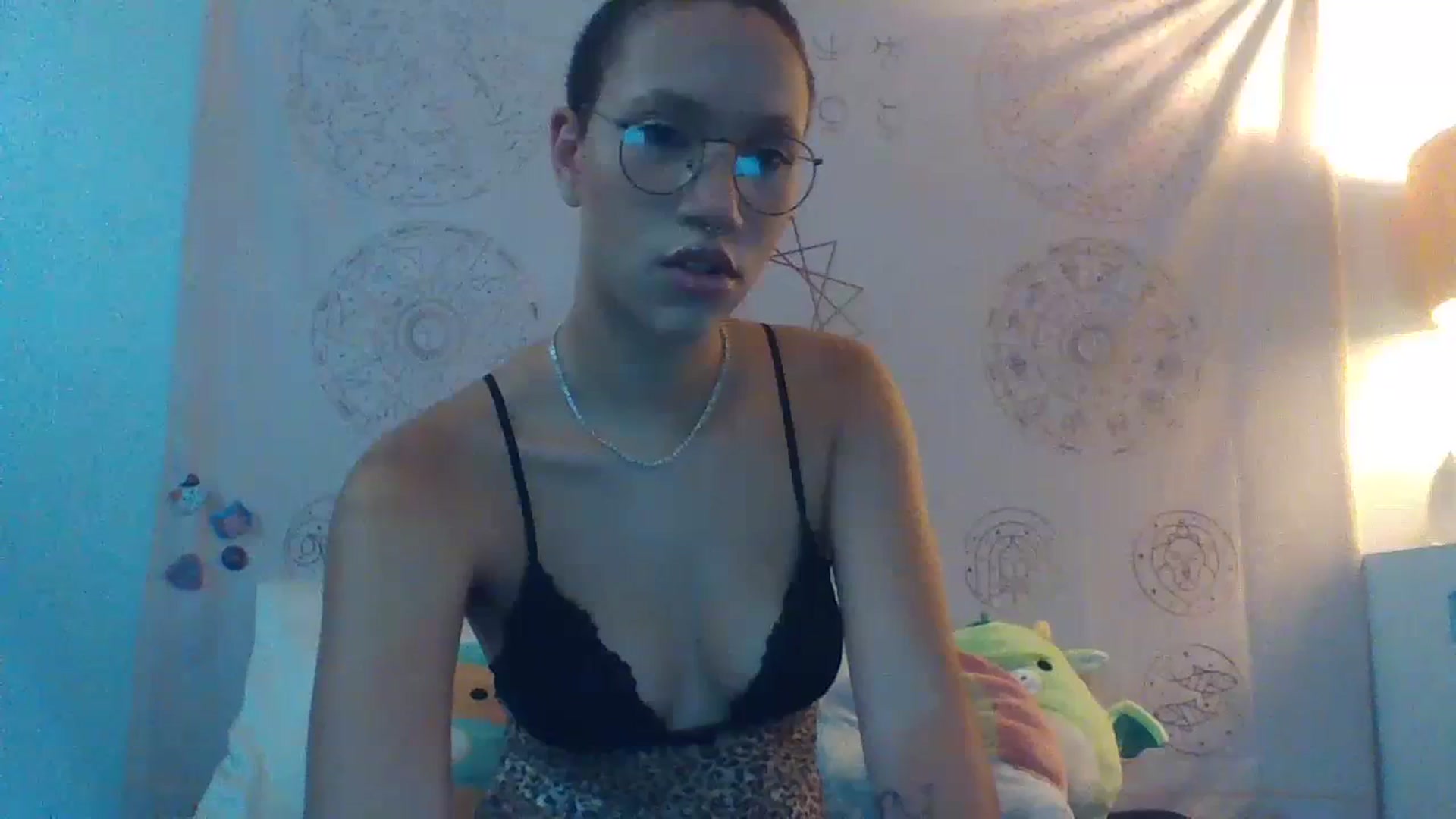 Gallery image thumbnail from June_More's myfreecams stream on, 06/30/2023, 16:58 image 9 of 20