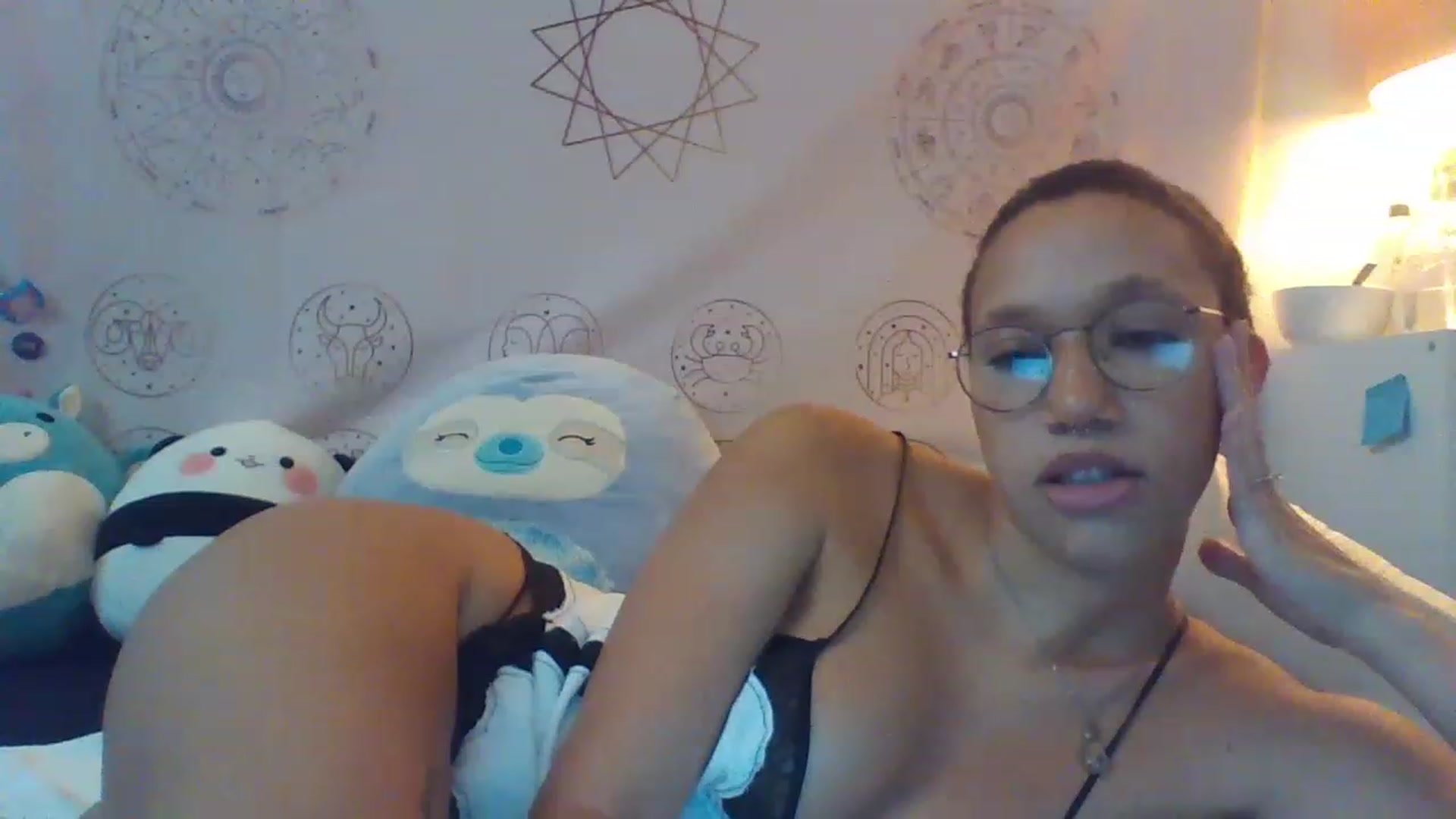 Gallery image thumbnail from June_More's myfreecams stream on, 07/03/2023, 19:24 image 6 of 20