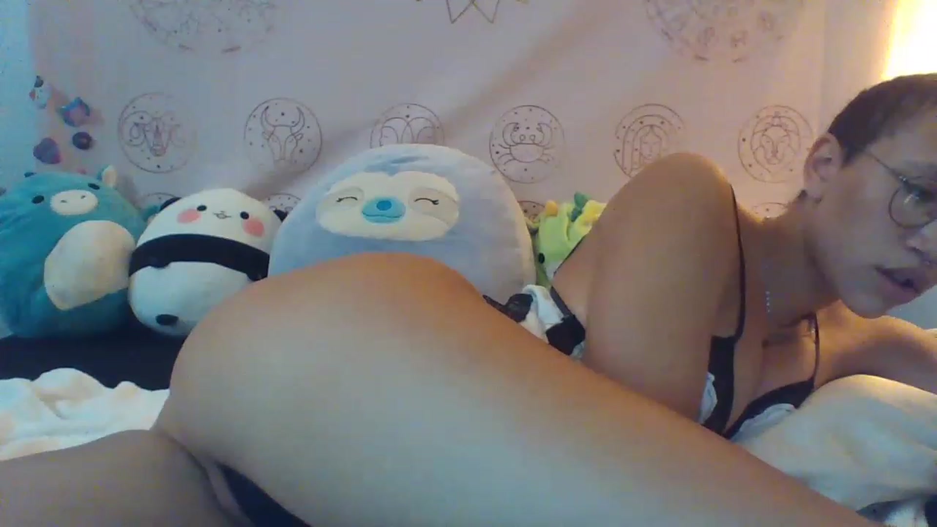 Gallery image thumbnail from June_More's myfreecams stream on, 07/03/2023, 19:24 image 11 of 20