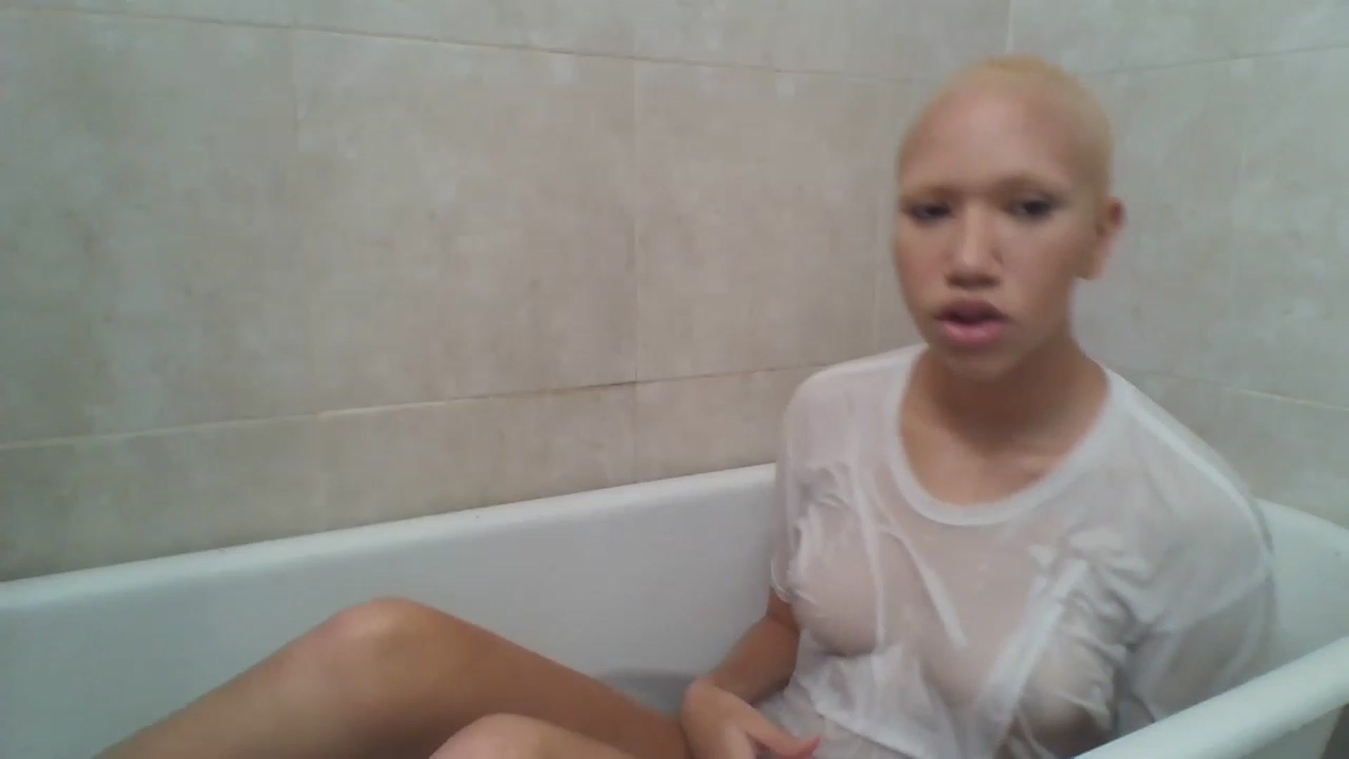 Gallery image thumbnail from June_More's myfreecams stream on, 07/11/2023, 16:45 image 16 of 20