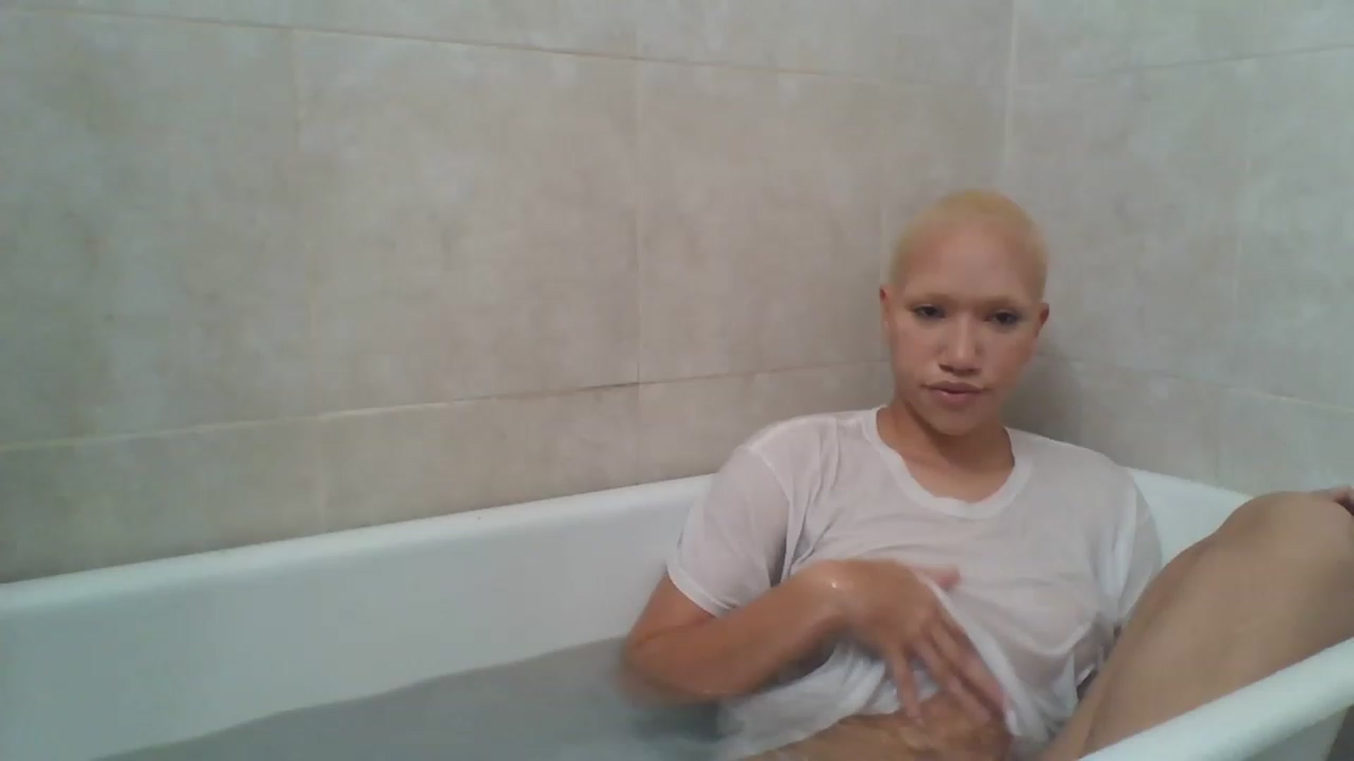 Gallery image thumbnail from June_More's myfreecams stream on, 07/11/2023, 16:45 image 13 of 20