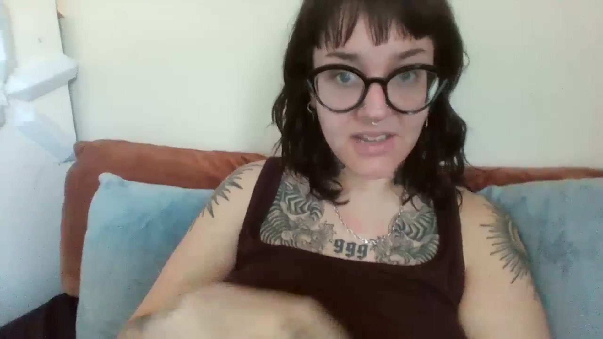 Gallery image thumbnail from JuniBites's myfreecams stream on, 03/24/2024, 18:18 image 15 of 20