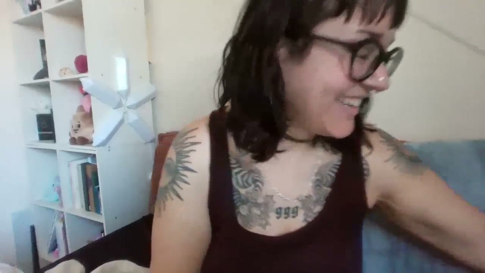 Gallery image thumbnail from JuniBites's myfreecams stream on, 03/24/2024, 18:18 image 11 of 20