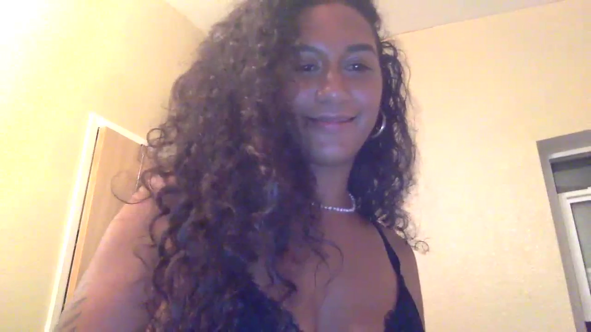 Gallery image thumbnail from Juniper_'s myfreecams stream on, 01/01/2024, 11:25 image 7 of 20