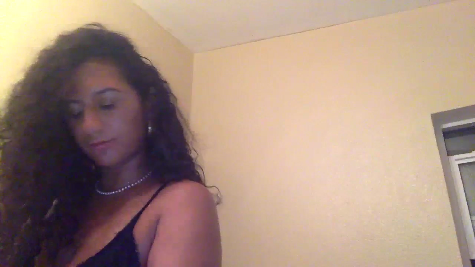 Gallery image thumbnail from Juniper_'s myfreecams stream on, 01/01/2024, 11:25 image 10 of 20