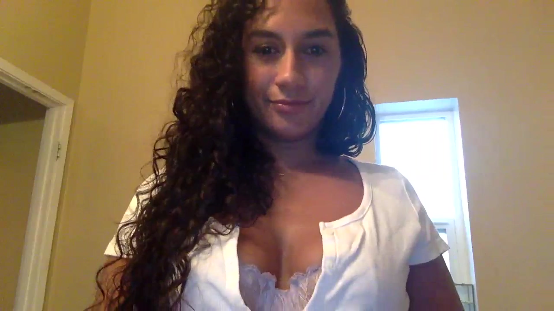 Gallery image thumbnail from Juniper_'s myfreecams stream on, 01/16/2024, 21:46 image 7 of 20