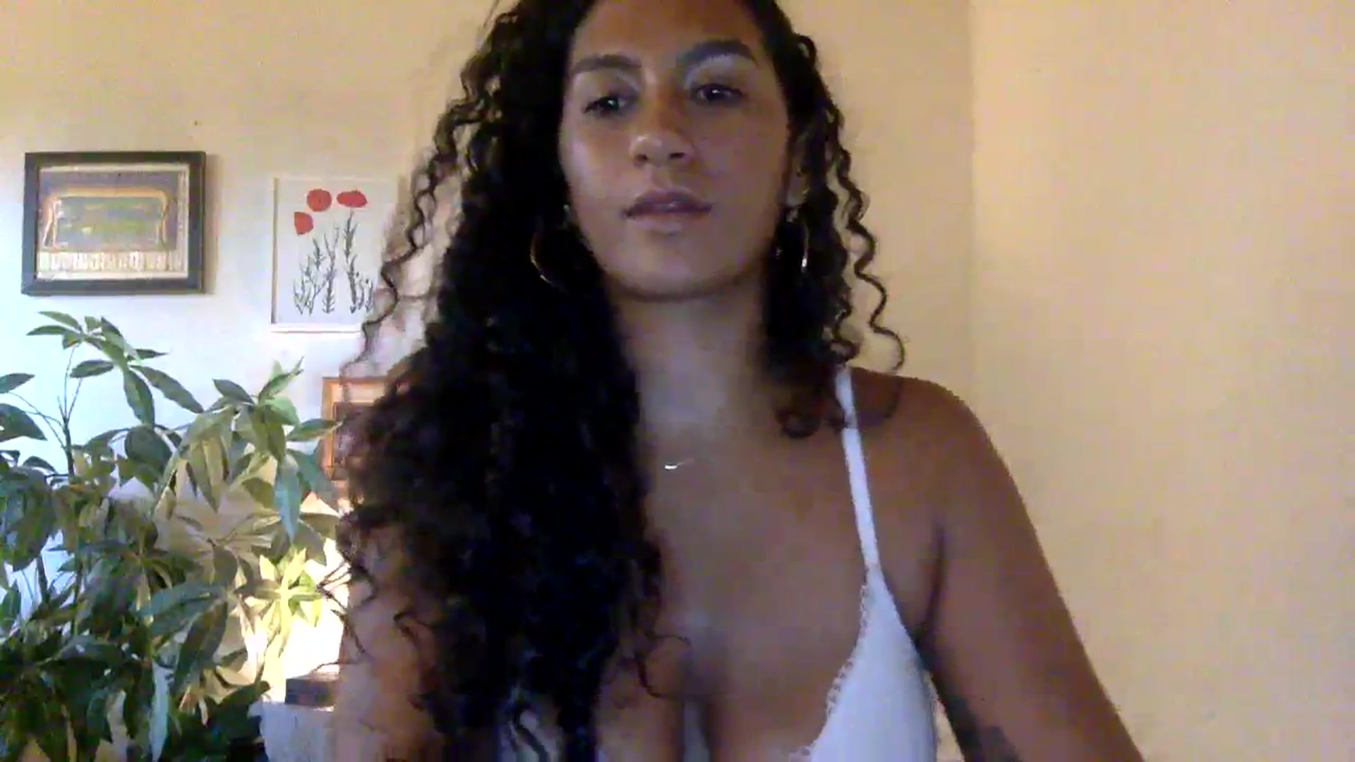 Gallery image thumbnail from Juniper_'s myfreecams stream on, 01/19/2024, 22:56 image 18 of 20