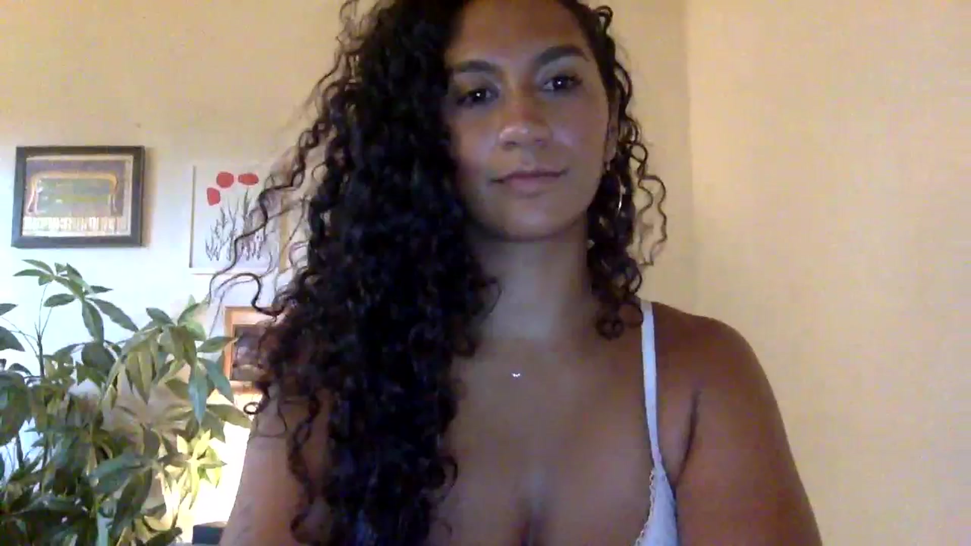 Gallery image thumbnail from Juniper_'s myfreecams stream on, 01/19/2024, 22:56 image 12 of 20