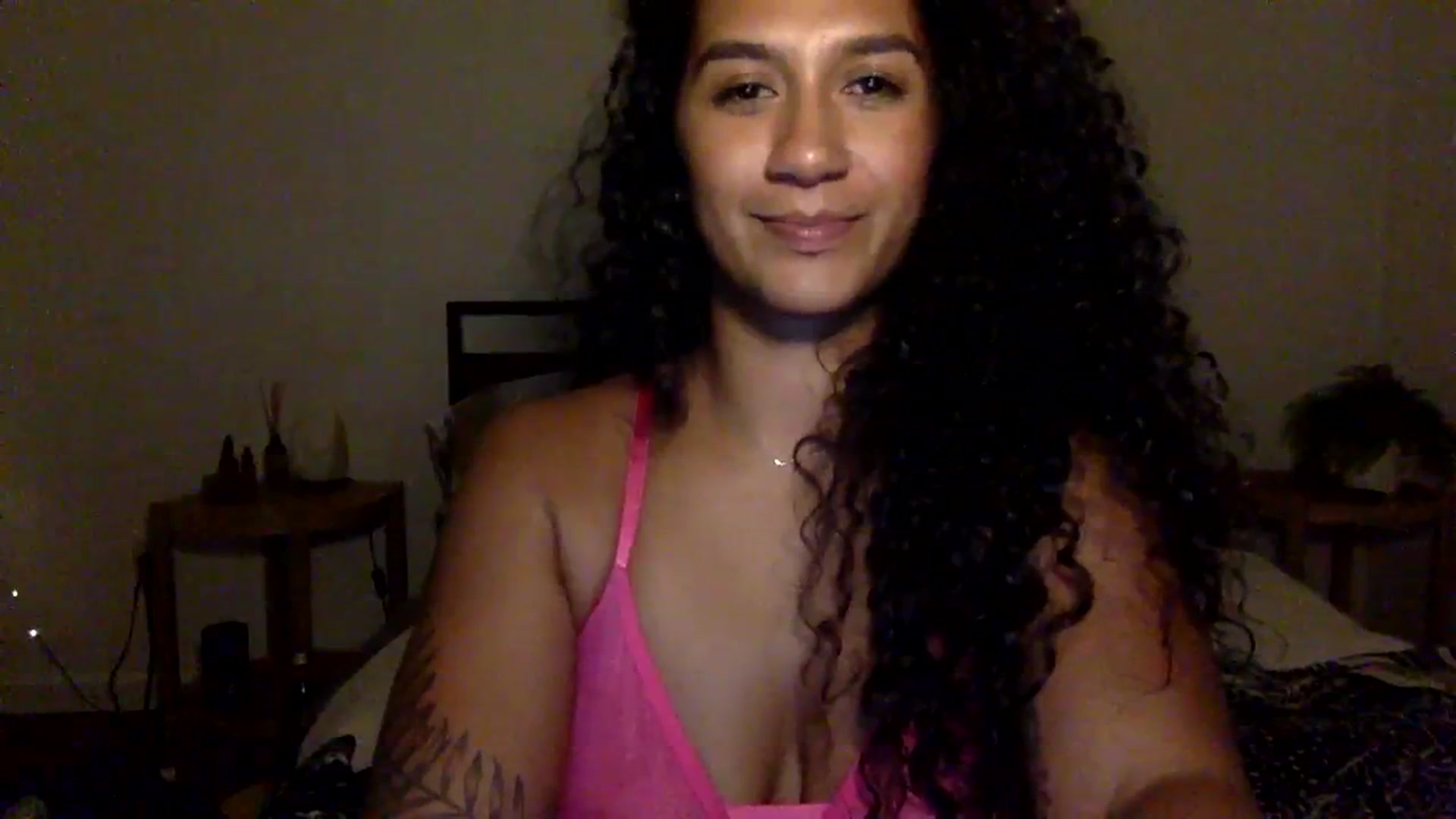 Gallery image thumbnail from Juniper_'s myfreecams stream on, 01/30/2024, 24:48 image 5 of 20