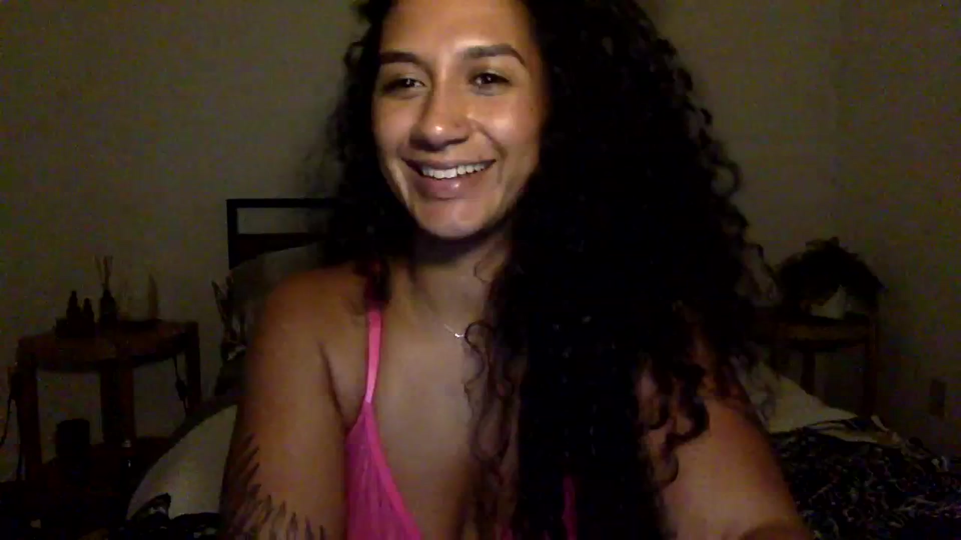 Gallery image thumbnail from Juniper_'s myfreecams stream on, 01/30/2024, 24:48 image 3 of 20