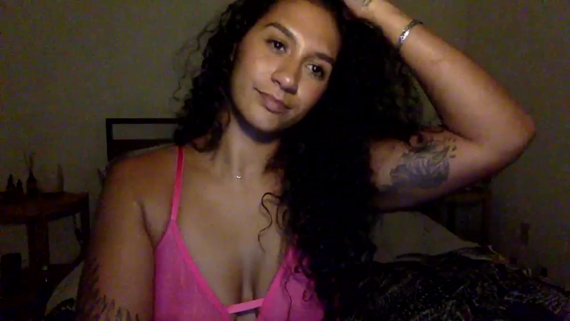 Gallery image thumbnail from Juniper_'s myfreecams stream on, 01/30/2024, 24:48 image 4 of 20