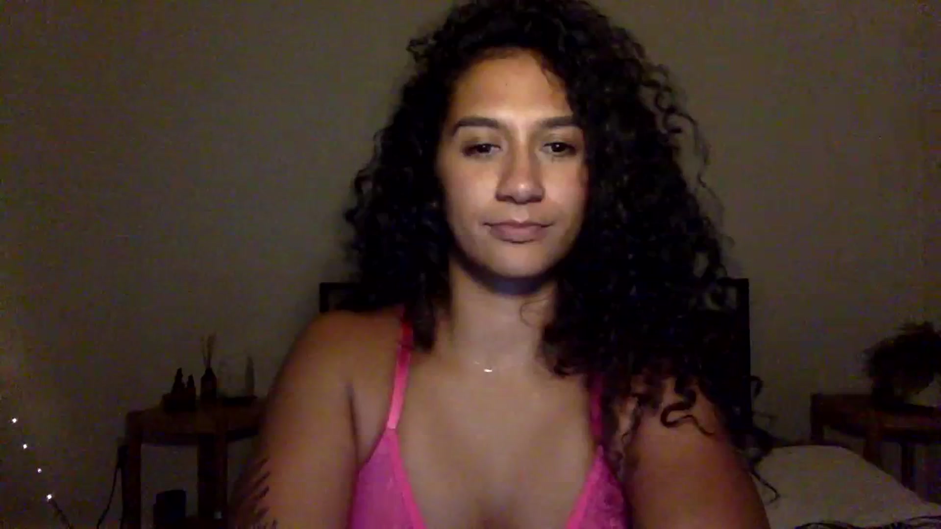 Gallery image thumbnail from Juniper_'s myfreecams stream on, 01/30/2024, 24:48 image 13 of 20