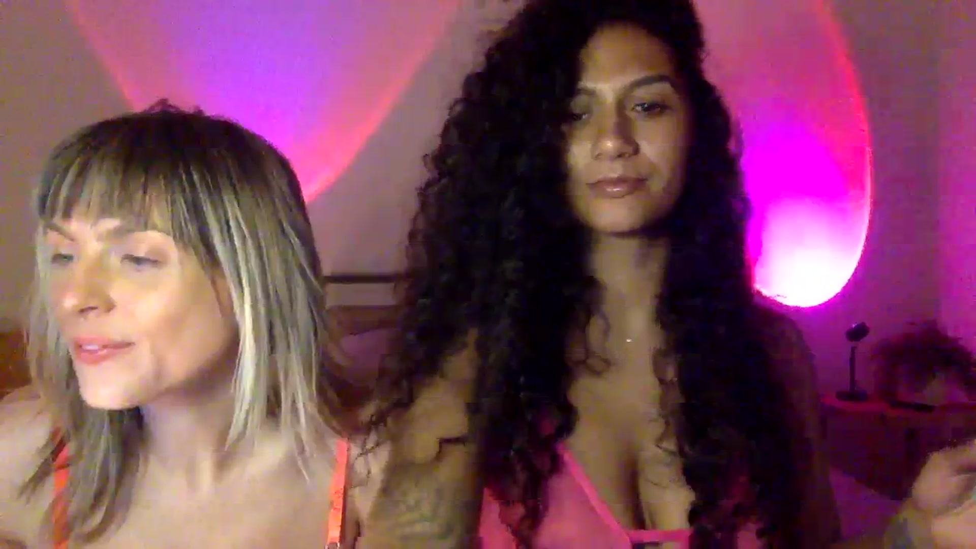 Gallery image thumbnail from Juniper_'s myfreecams stream on, 01/30/2024, 10:33 image 9 of 20