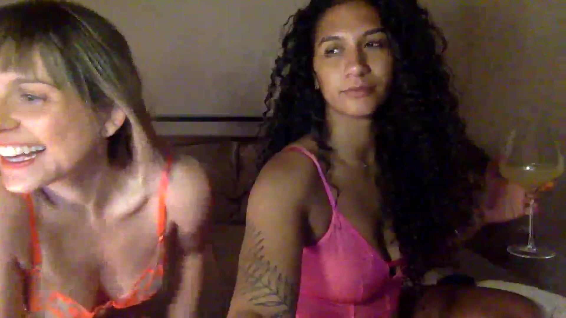 Gallery image thumbnail from Juniper_'s myfreecams stream on, 01/30/2024, 10:33 image 6 of 20
