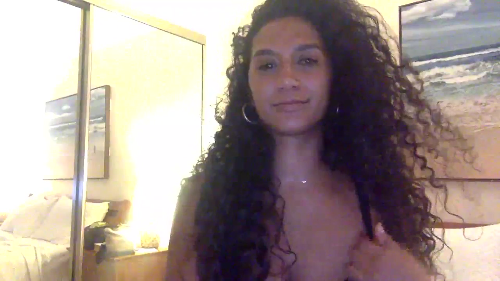 Gallery image thumbnail from Juniper_'s myfreecams stream on, 02/04/2024, 10:44 image 16 of 20