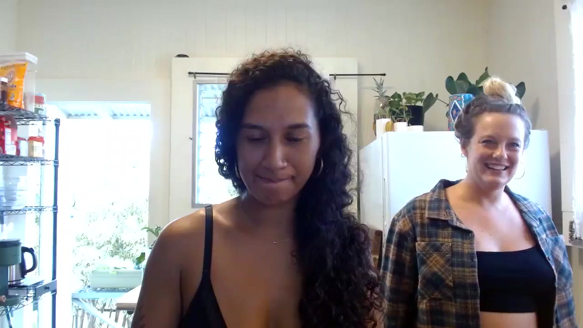 Gallery image thumbnail from Juniper_'s myfreecams stream on, 02/07/2024, 01:43 image 17 of 20