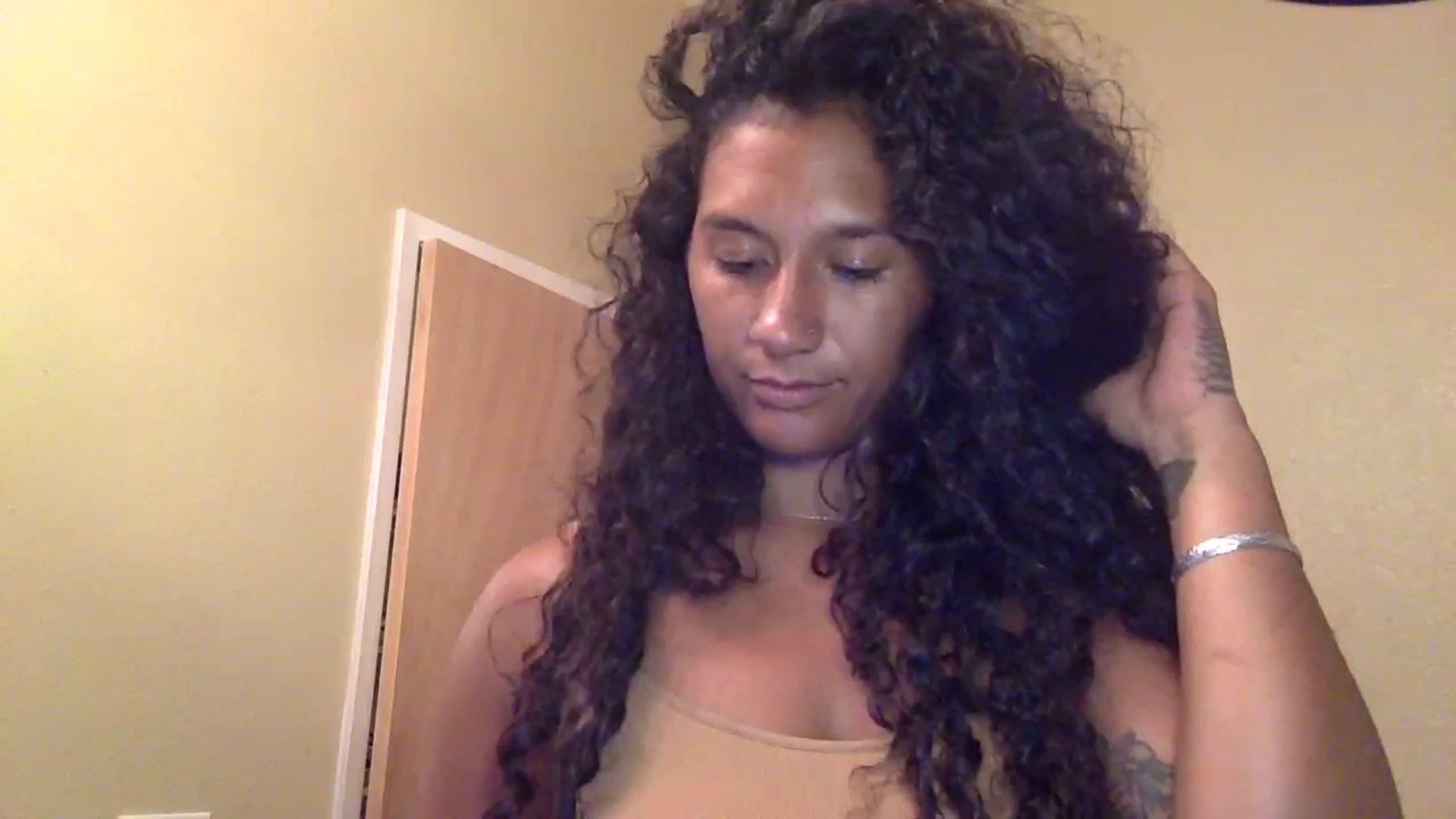 Gallery image thumbnail from Juniper_'s myfreecams stream on, 02/25/2024, 09:45 image 18 of 20
