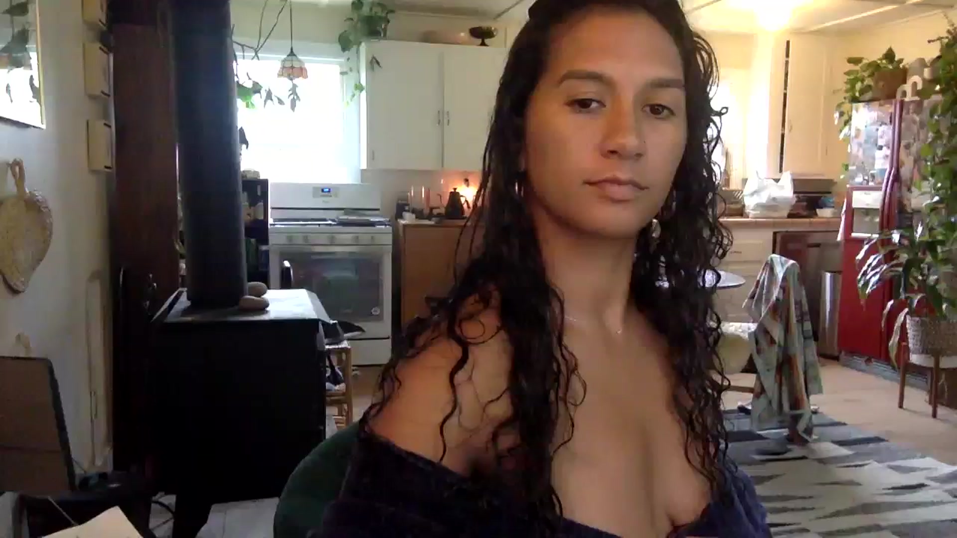 Gallery image thumbnail from Juniper_'s myfreecams stream on, 03/04/2024, 19:45 image 7 of 20